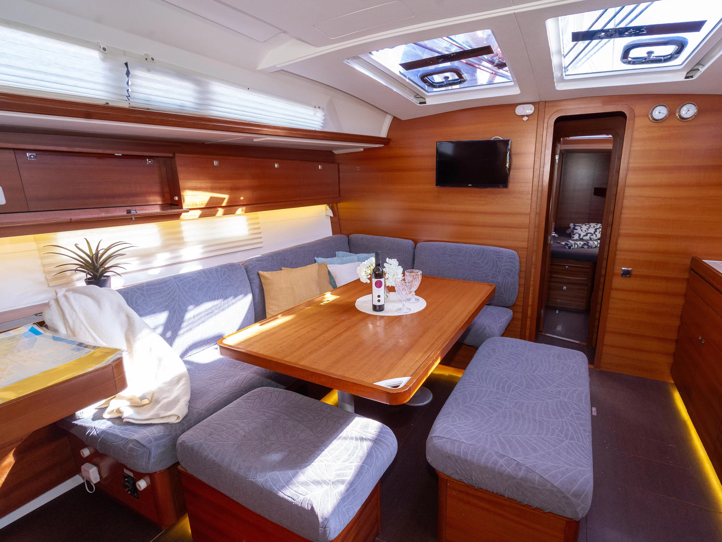 Dufour 460 Grand Large (Cygnus)  - 11
