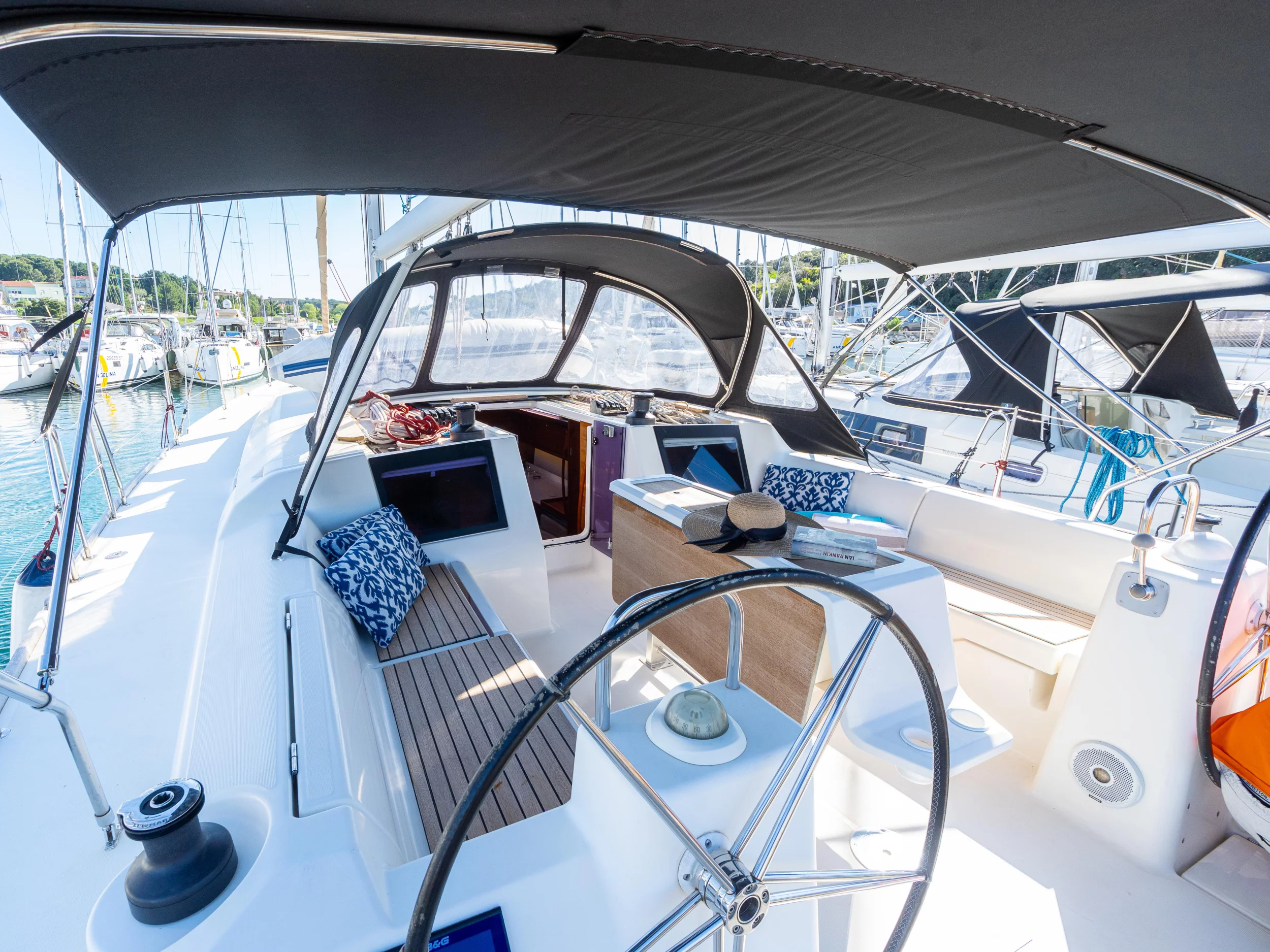 Dufour 460 Grand Large (Cygnus)  - 28