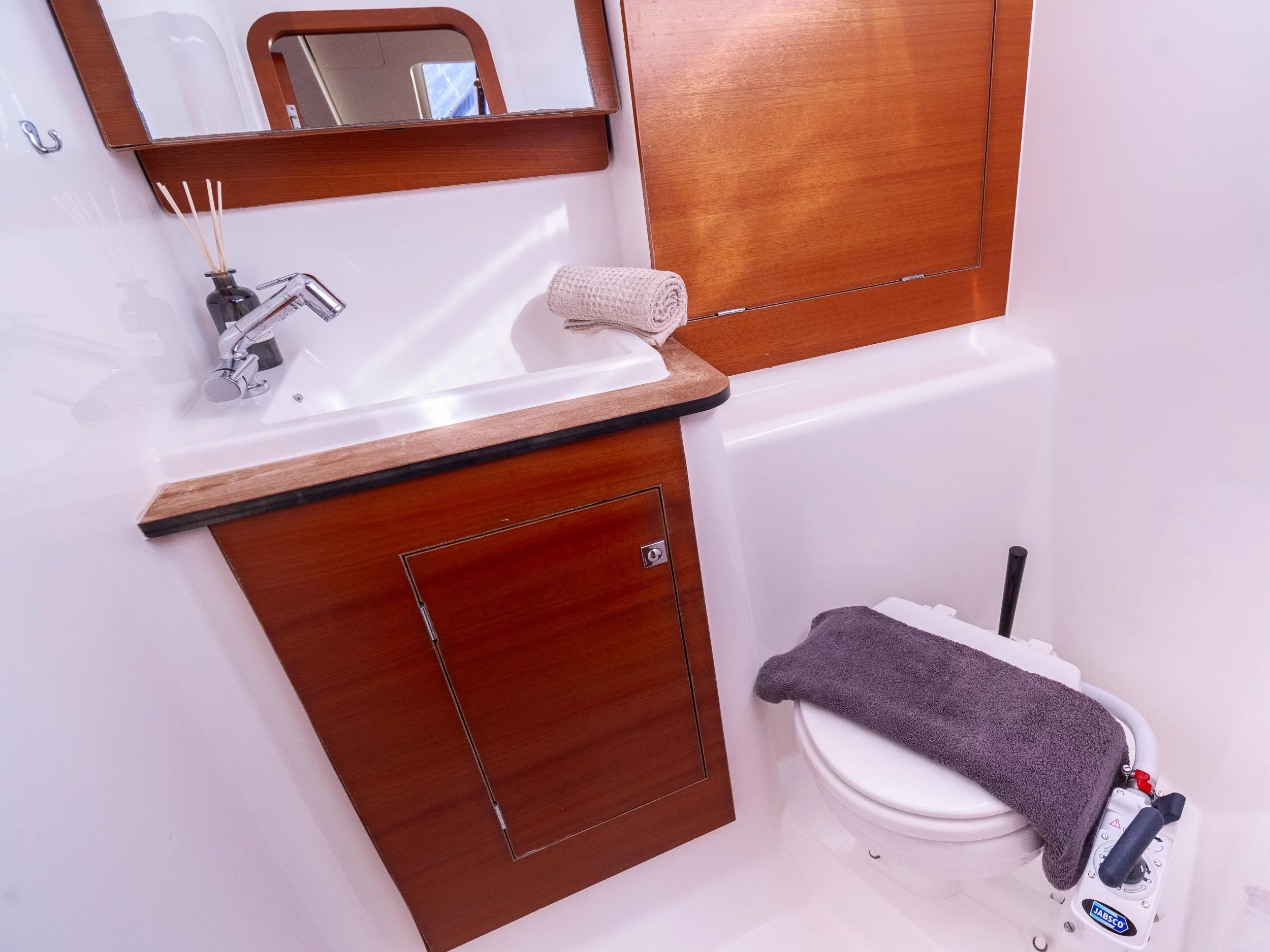 Dufour 460 Grand Large (Cygnus)  - 3