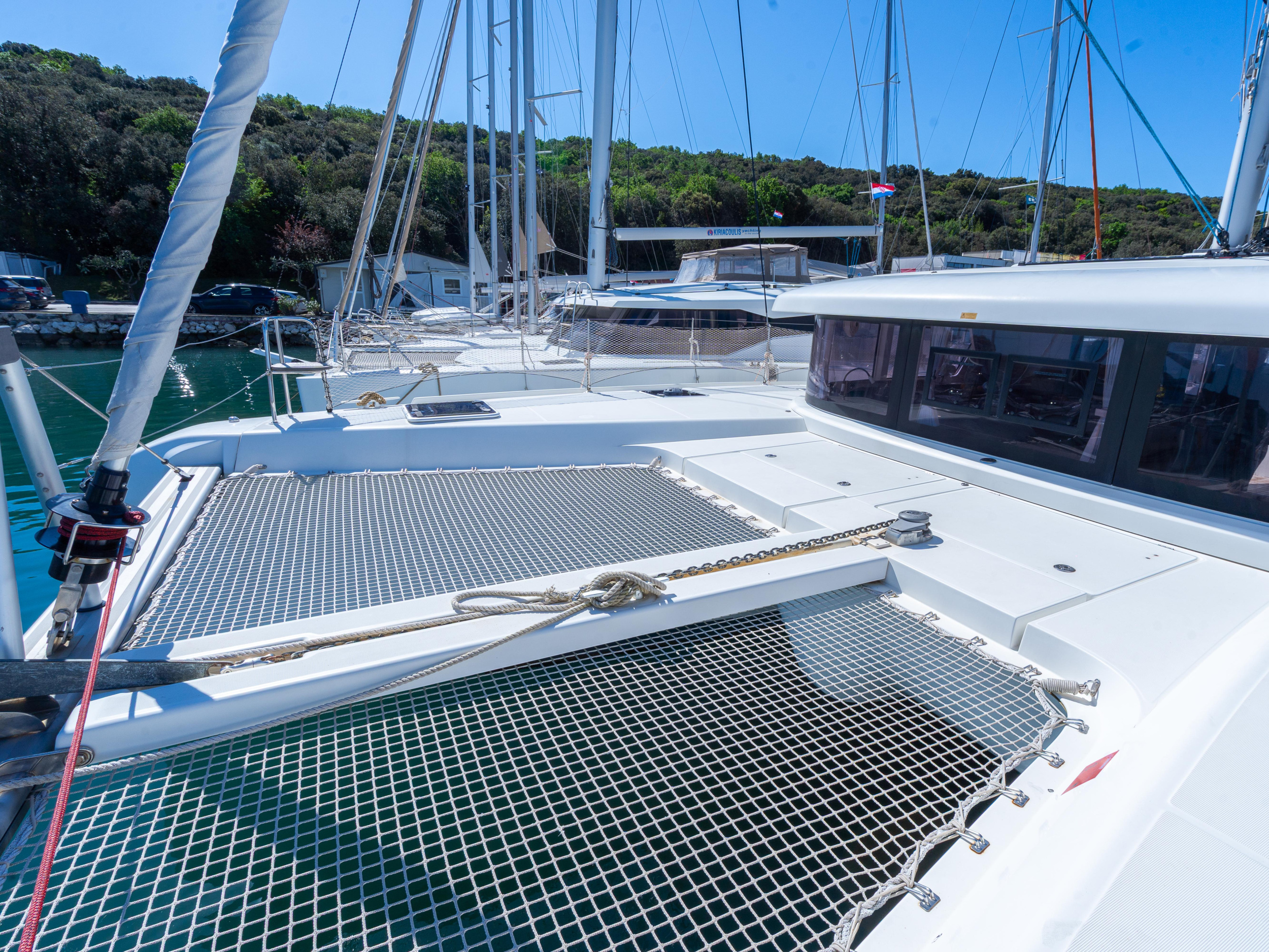 Photo #39 - Lagoon 42 (Fleur de Sel) in Pula - 23366