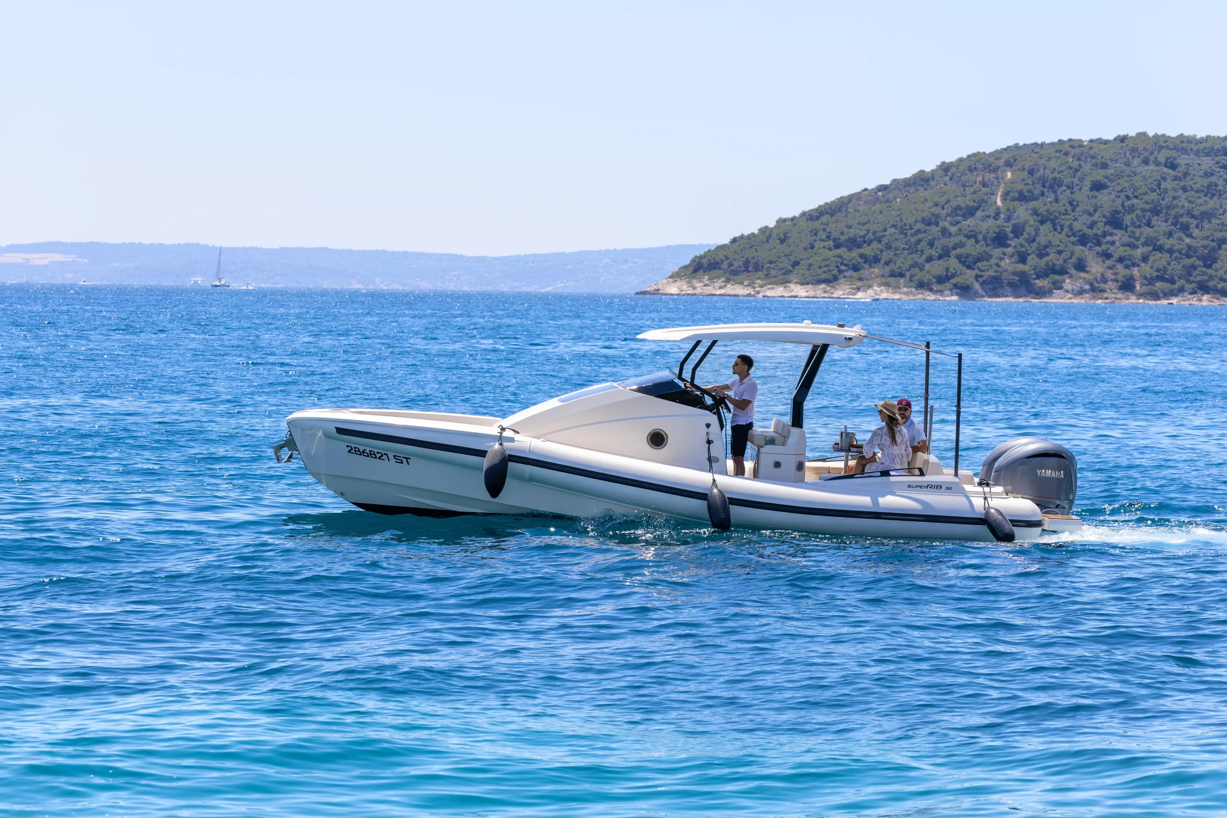 SuperRib 30 Cabin (Ladybug)  - 10