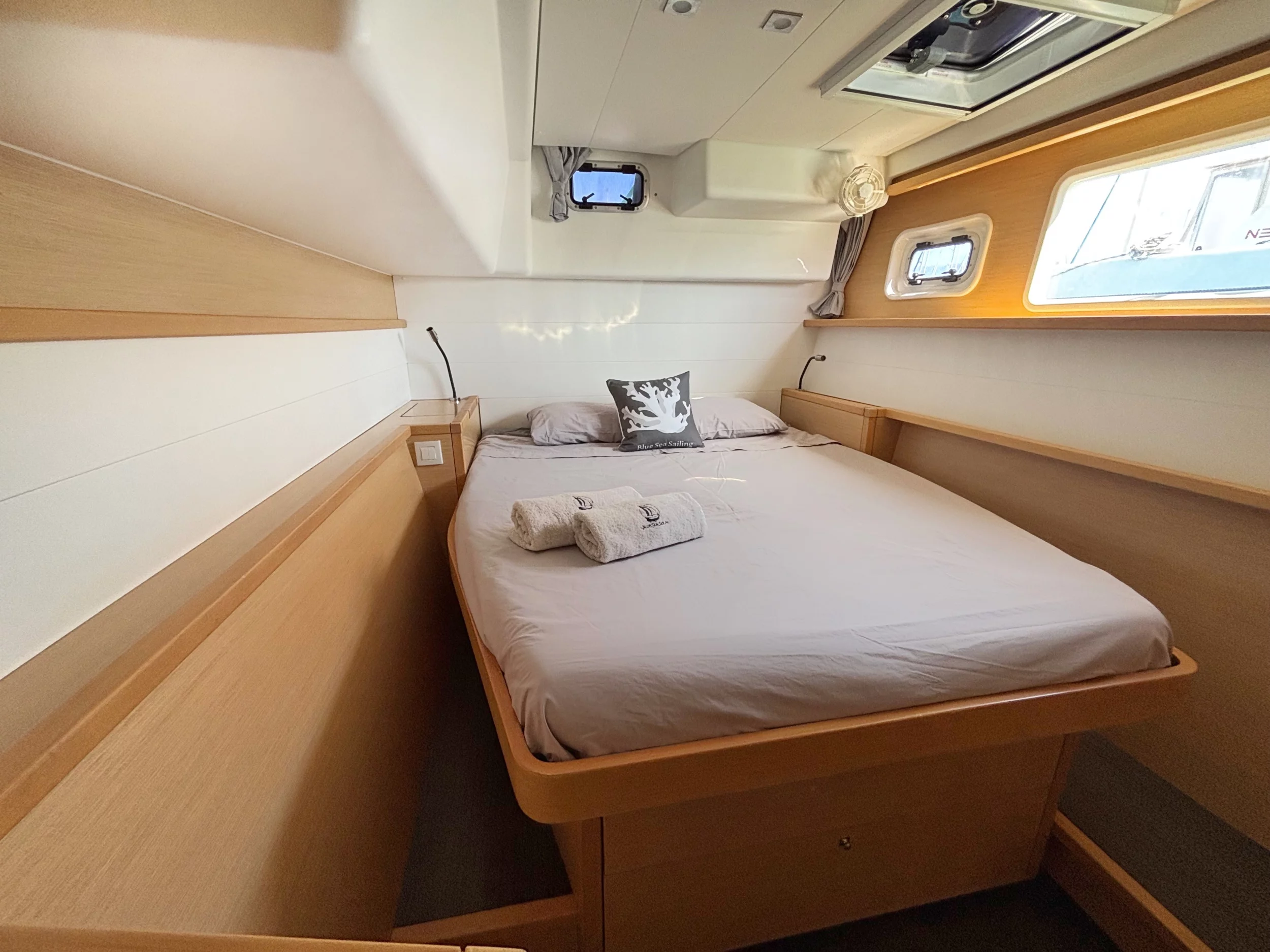Lagoon 450 (Gran Azul) Interior image - 8