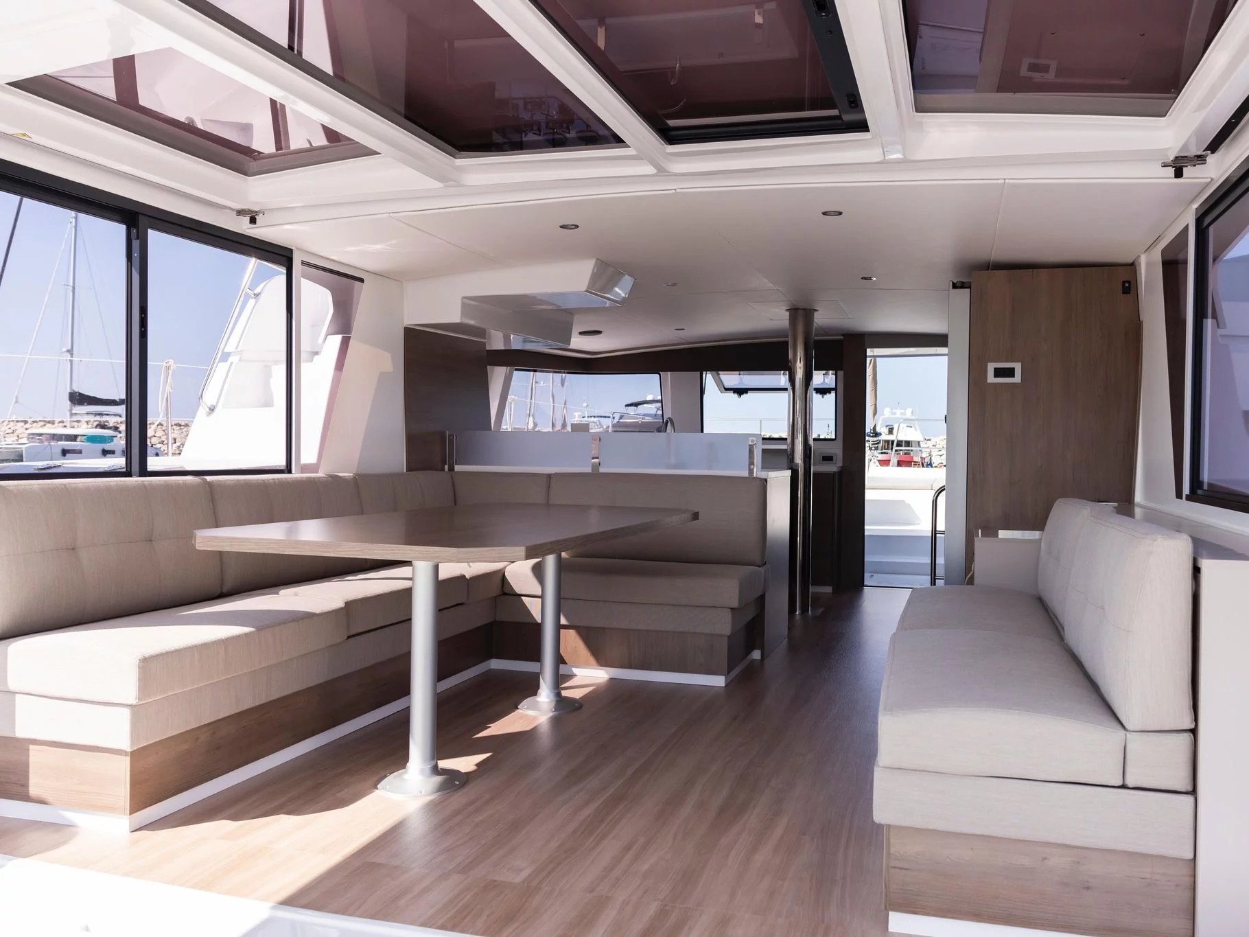 Bali 4.6 (Divi) Interior image - 1