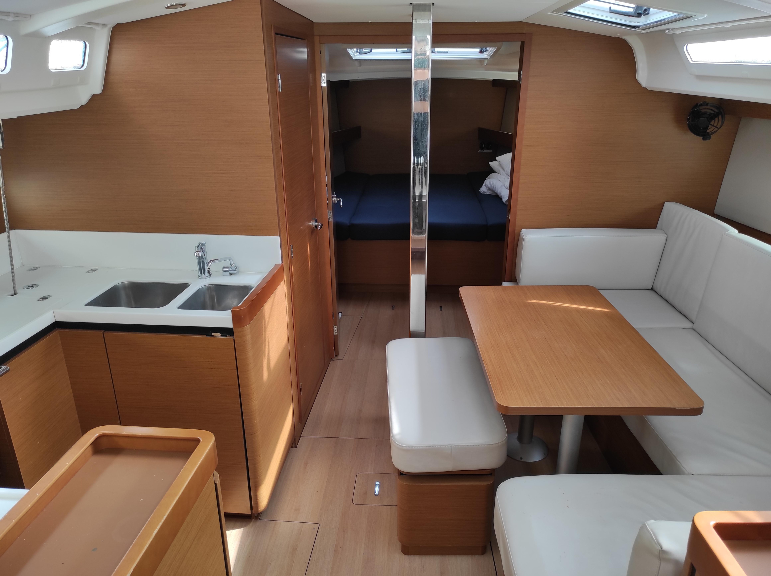 Photo #9 - Sun Odyssey 440 (Alboran Caipiroska (Las Galletas)) in Teneriffa - 19061