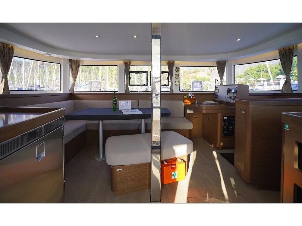 Lagoon 42 (INTI) Interior image - 1