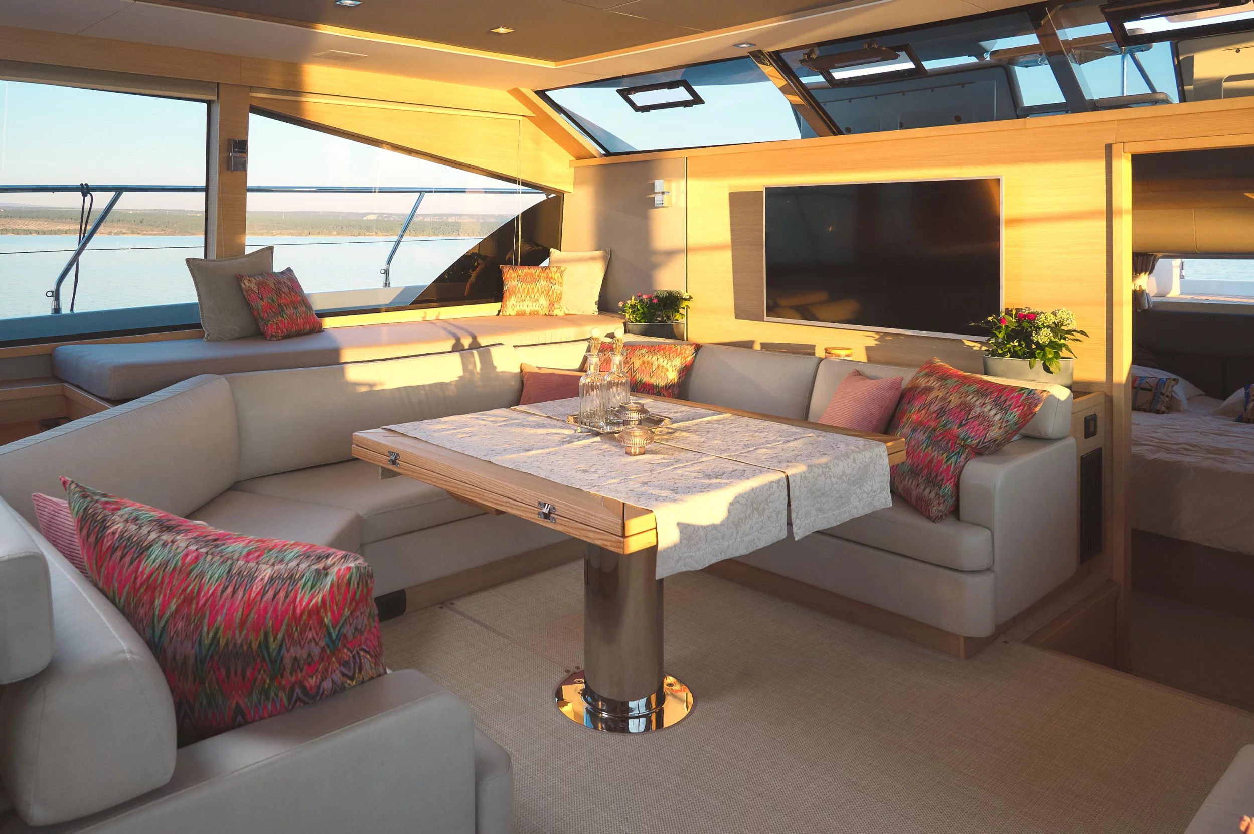 Aquila 54 (By My Side)  - 5