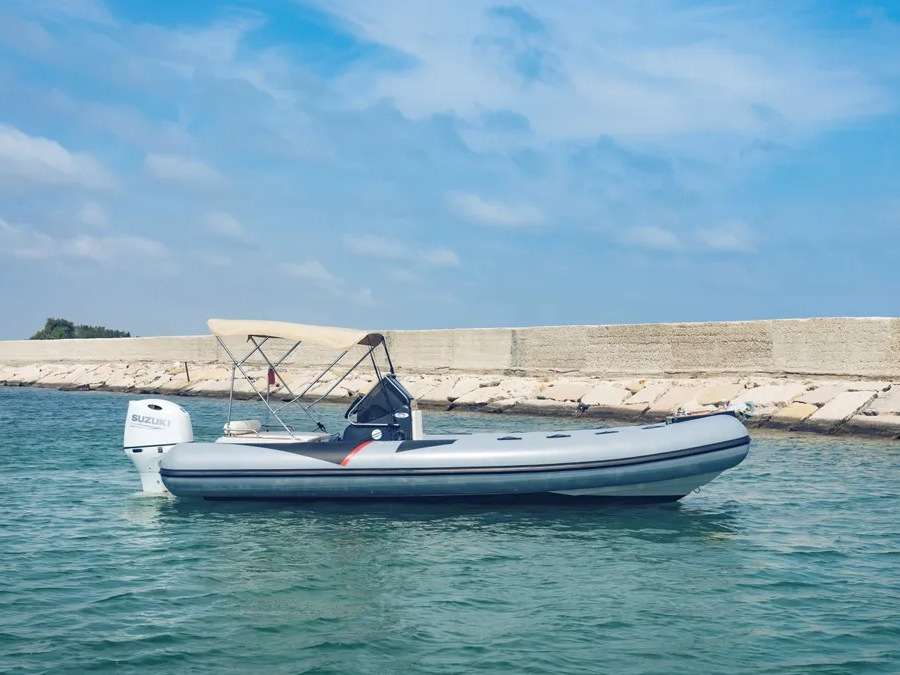 Photo #2 - Motorboat 7.50 (Mambo) in Torre Canne - 61558