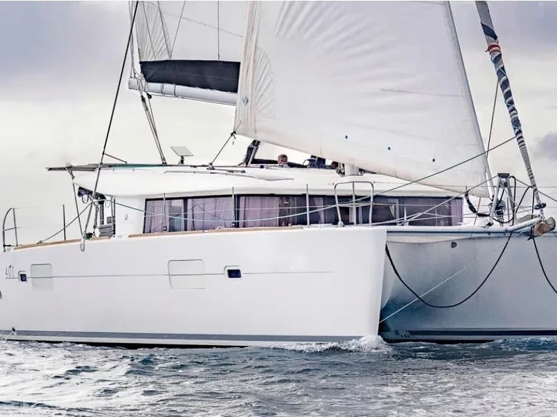 Lagoon 400 S2 (Esmeralda) Main image - 0