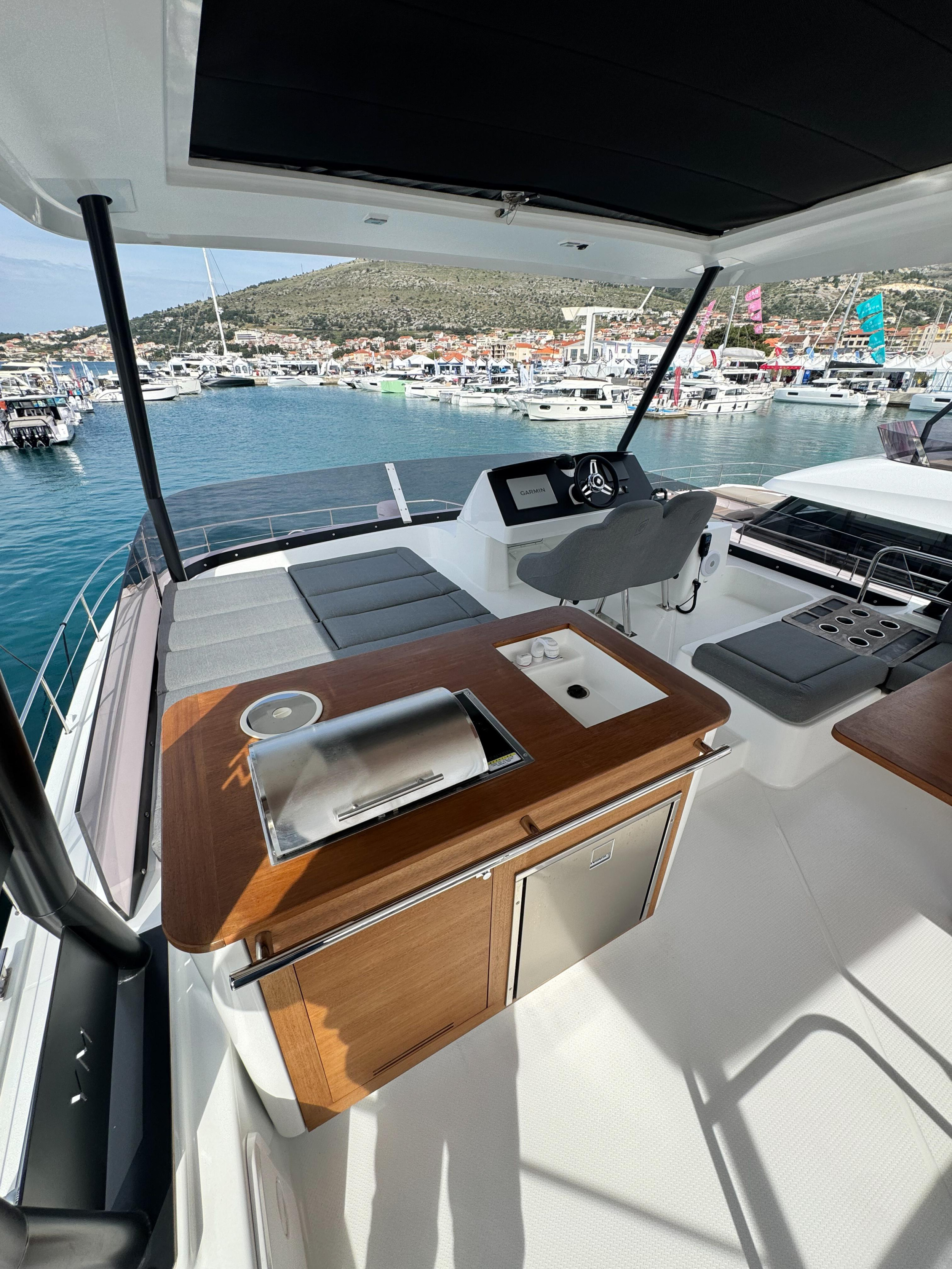 Photo #17 - MY5 (Arigato) en Trogir - 23659