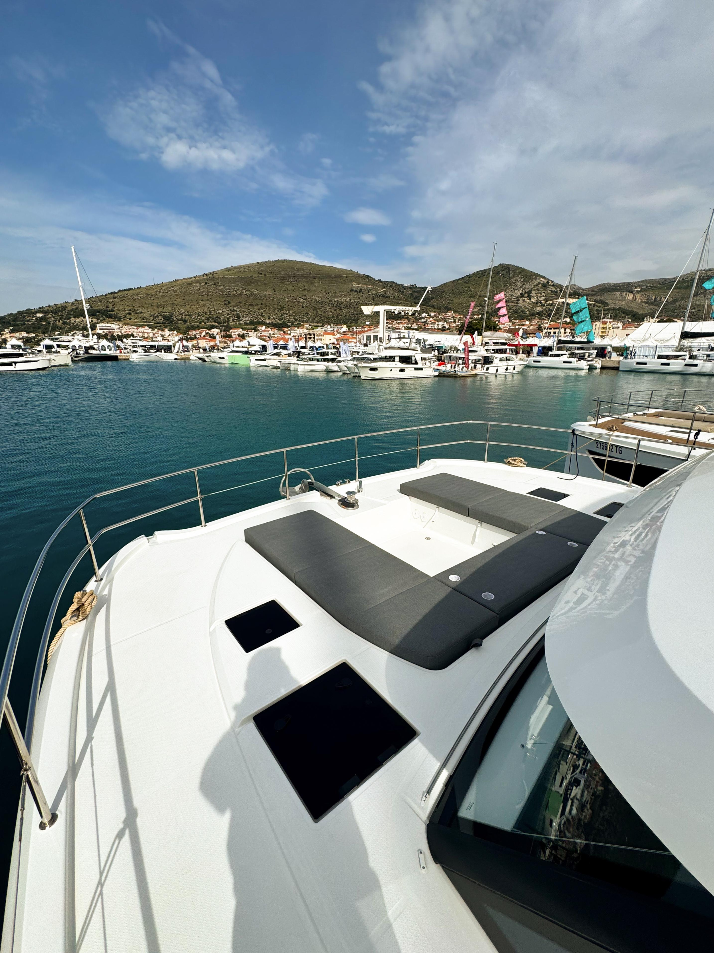 Photo #10 - MY5 (Arigato) en Trogir - 23659