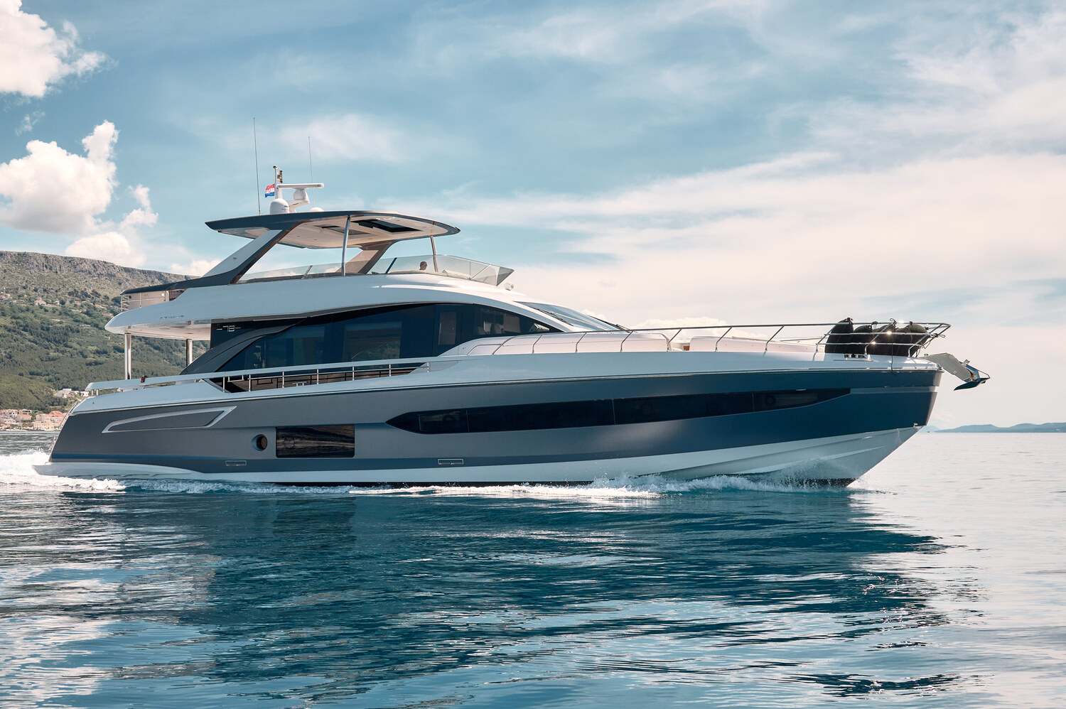 Photo #25 - Azimut 78 Fly (Viva) in Trogir - 23709