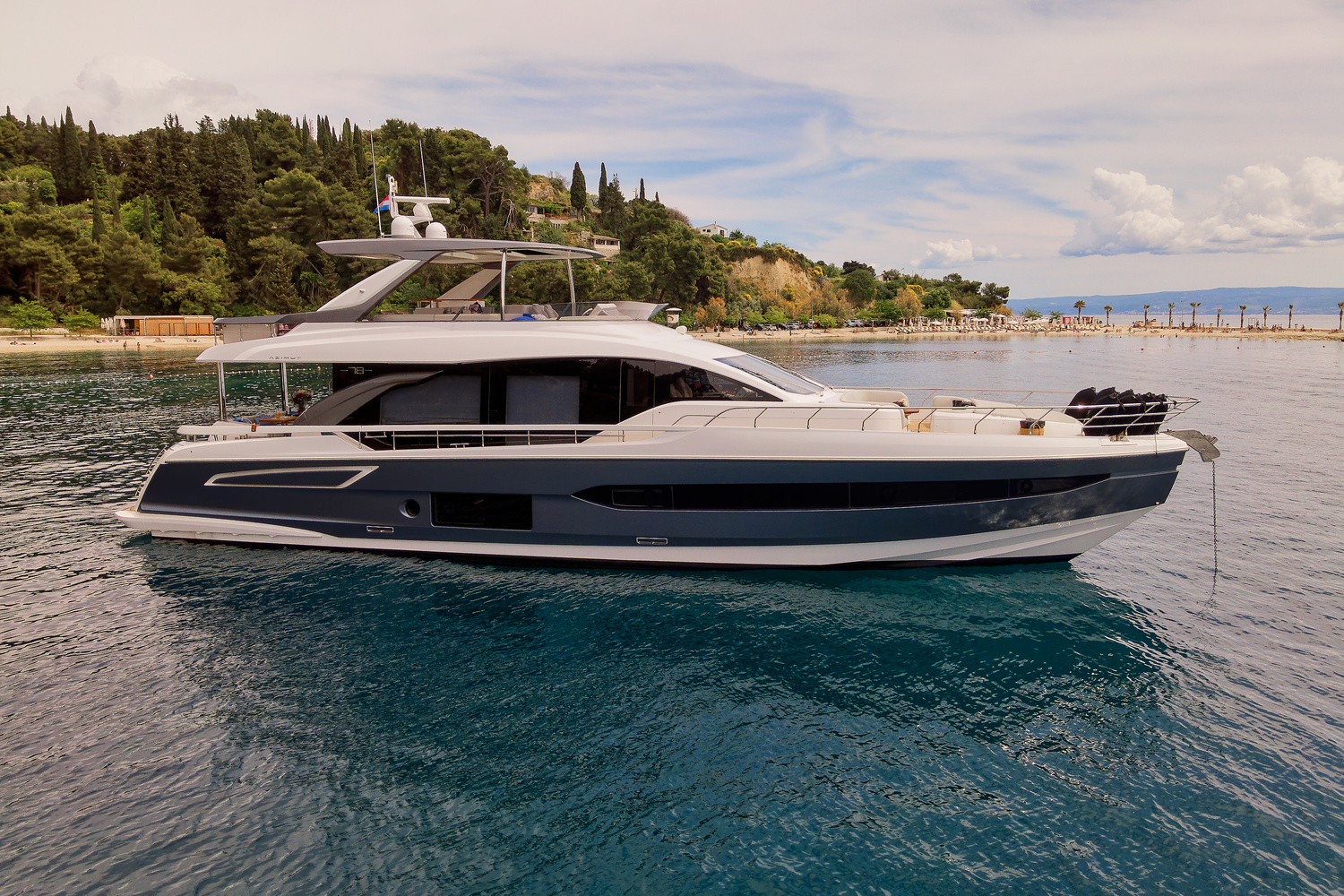 Photo #2 - Azimut 78 Fly (Viva) in Trogir - 23709