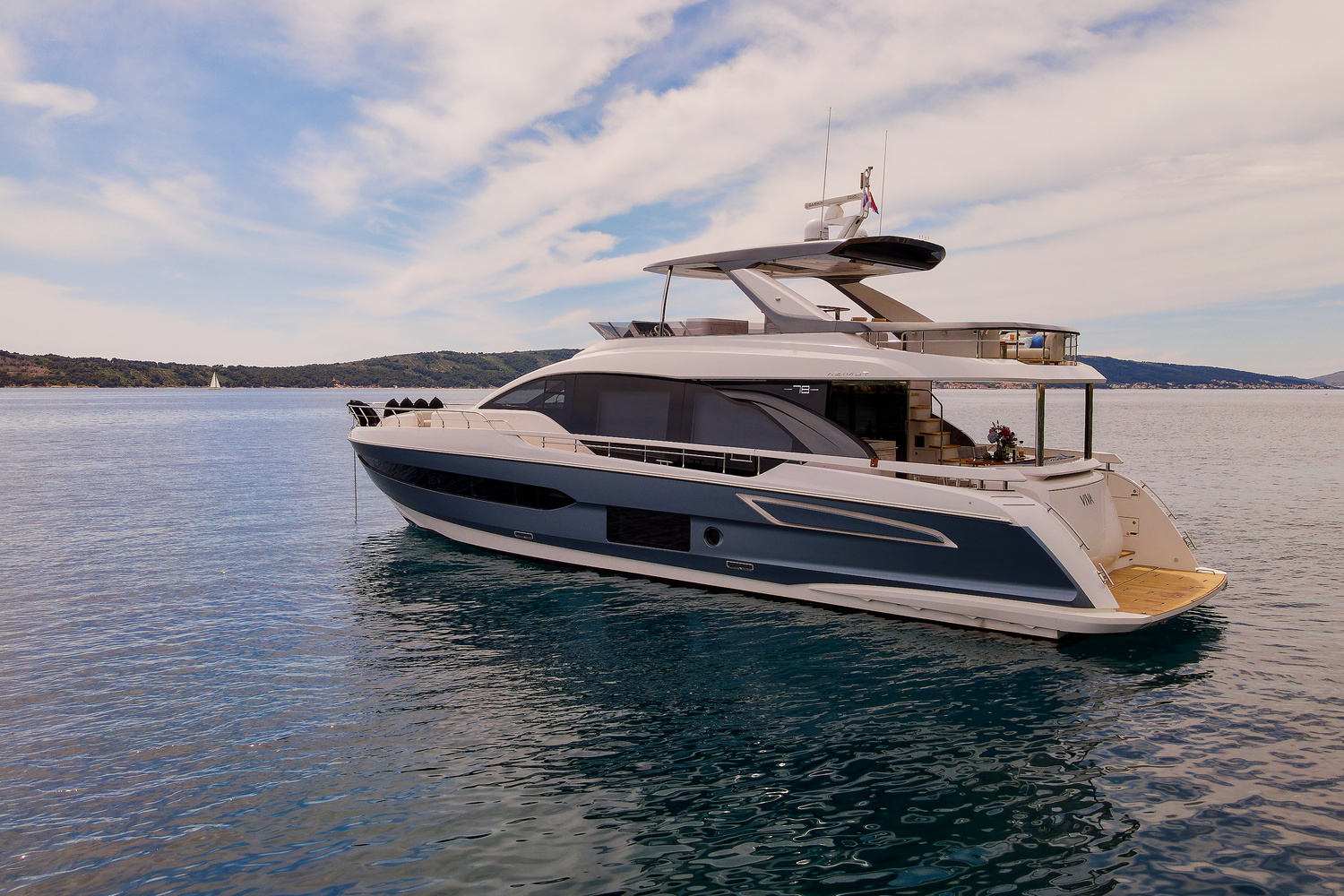 Photo #21 - Azimut 78 Fly (Viva) in Trogir - 23709