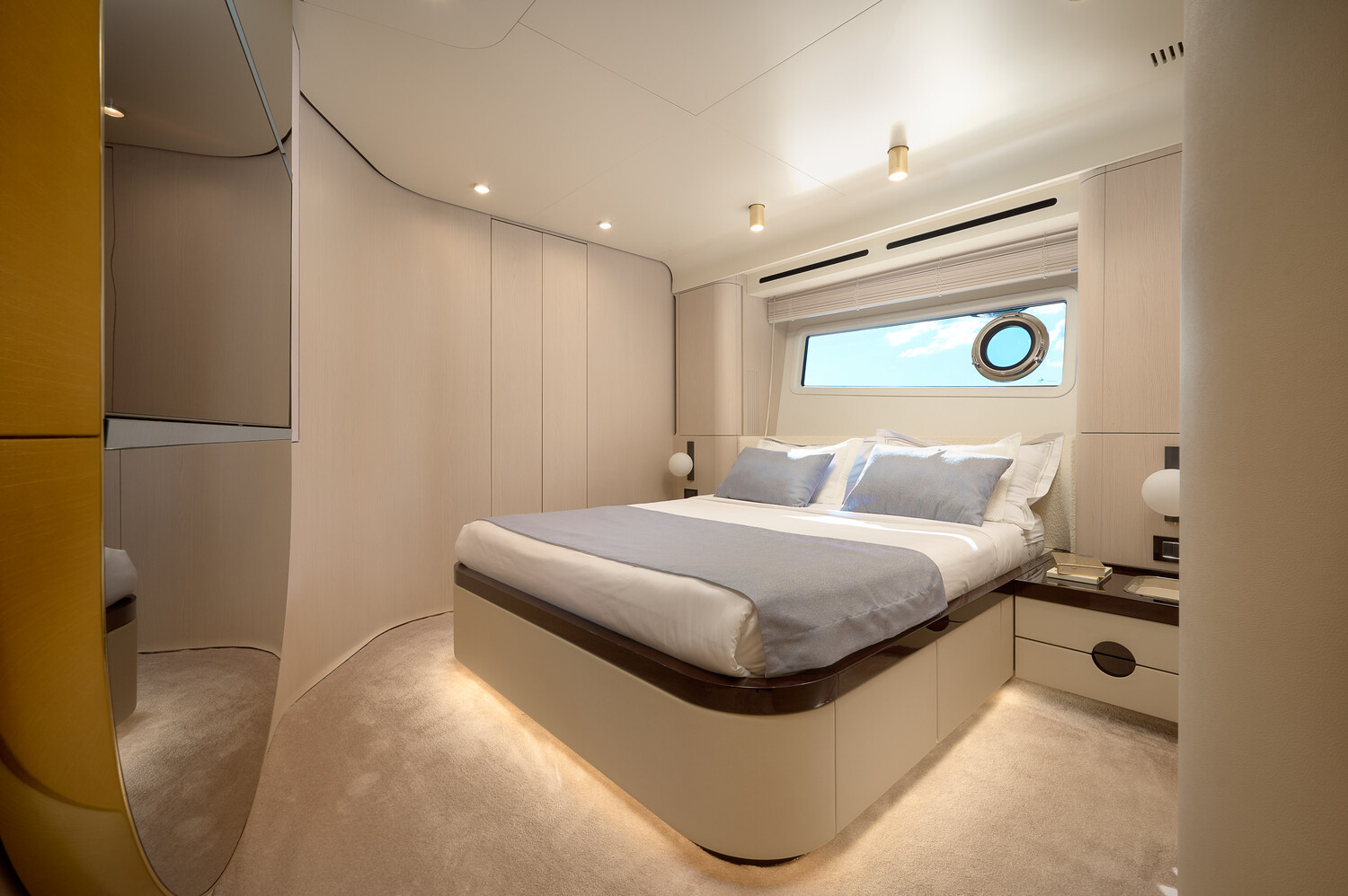 Photo #15 - Azimut 78 Fly (Viva) in Trogir - 23709
