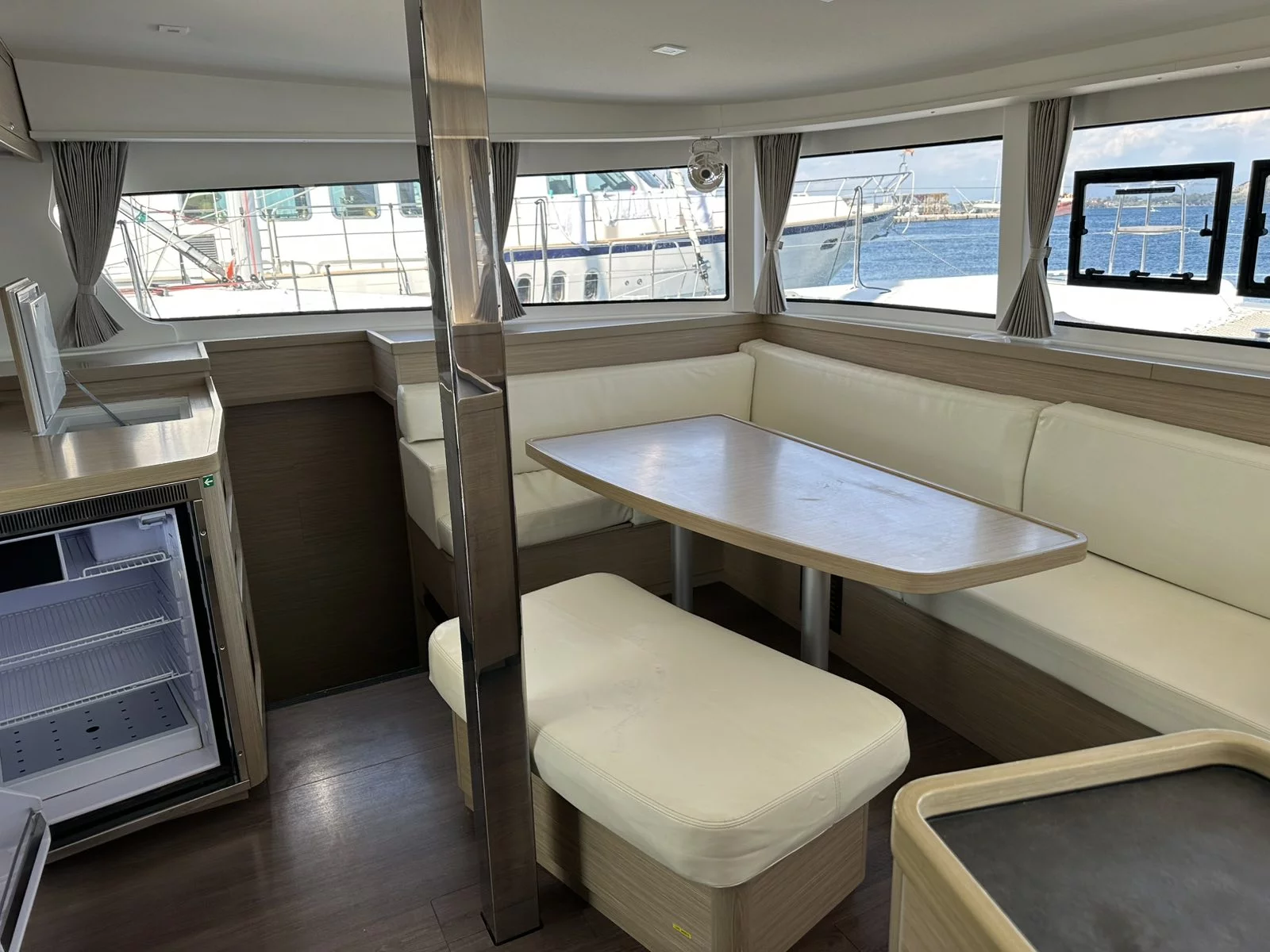Lagoon 42 (Magellan) Interior image - 11