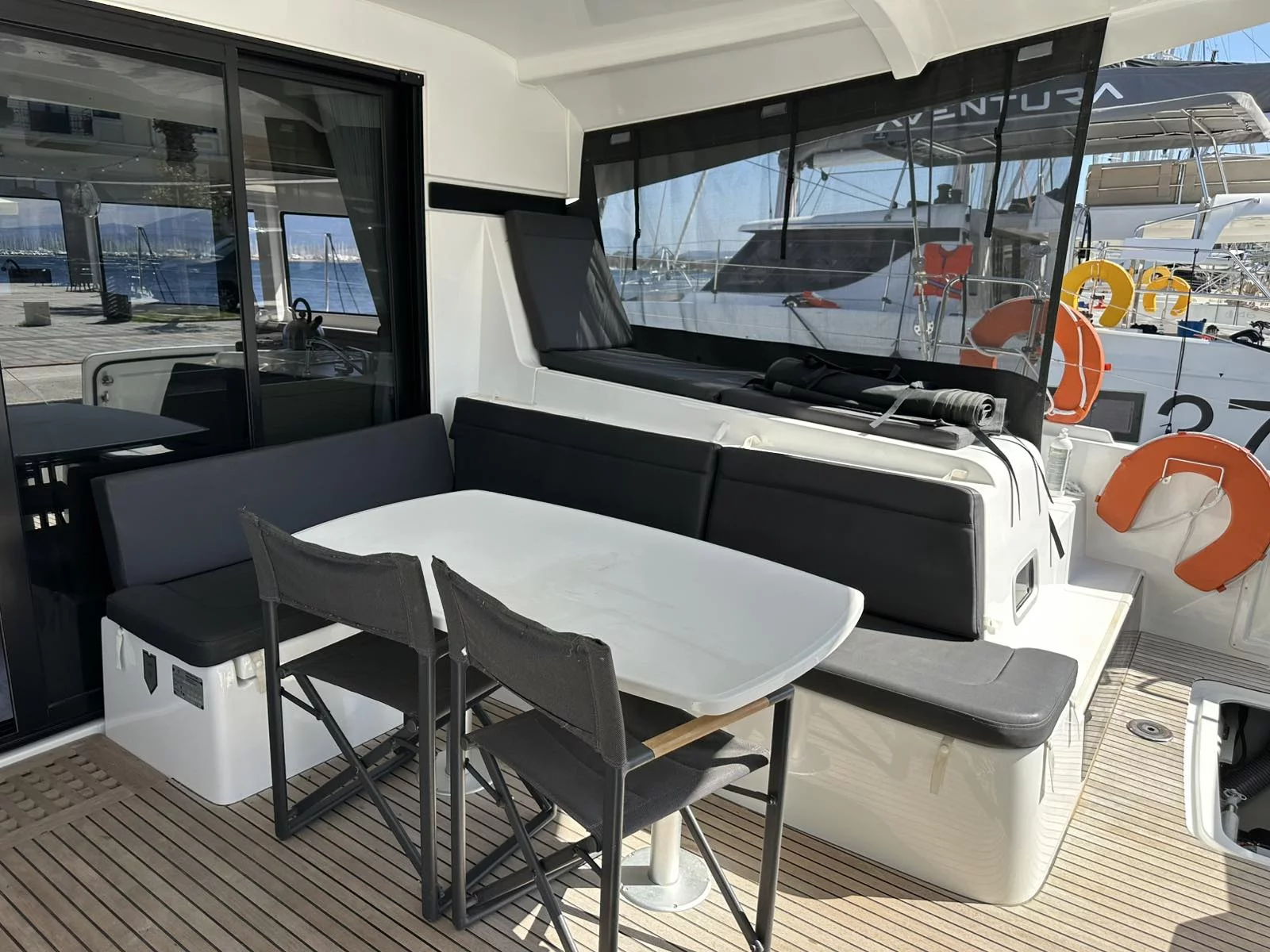 Lagoon 42 (Magellan)  - 13