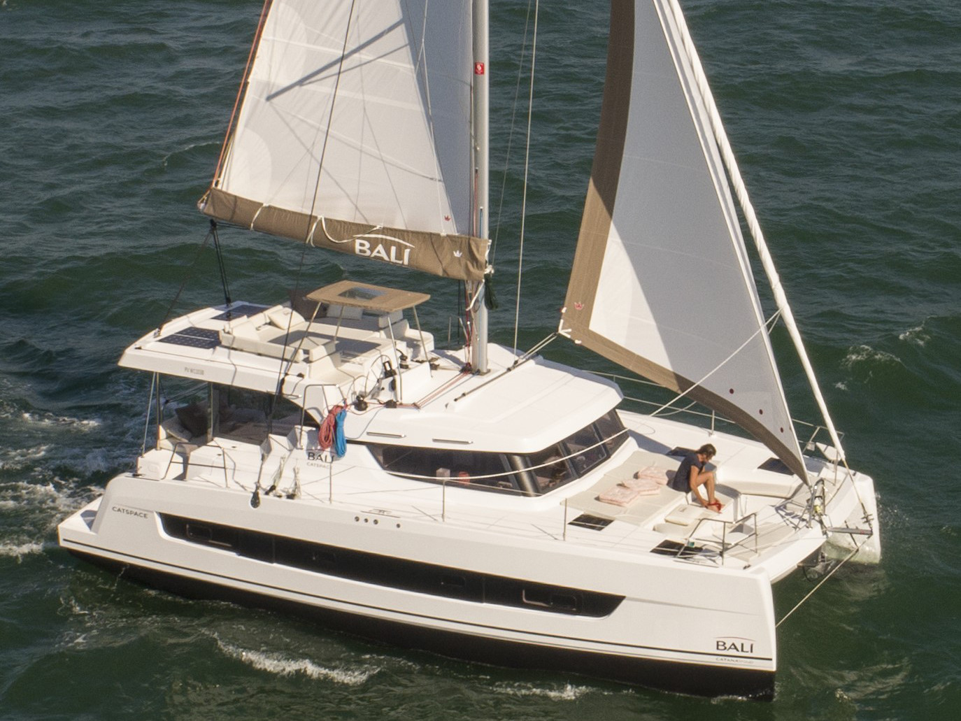 Photo #1 - Bali Catspace (Hélios) in Port Pin Rolland - 22873