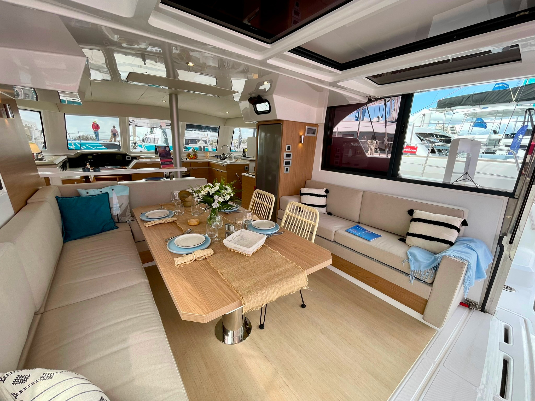 Photo #7 - Bali Catspace (Hélios) in Port Pin Rolland - 22873