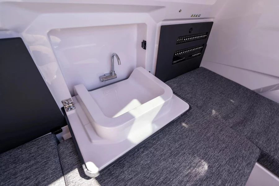 Axopar 29 XC Cross Cabin (Pelegrin)  - 10