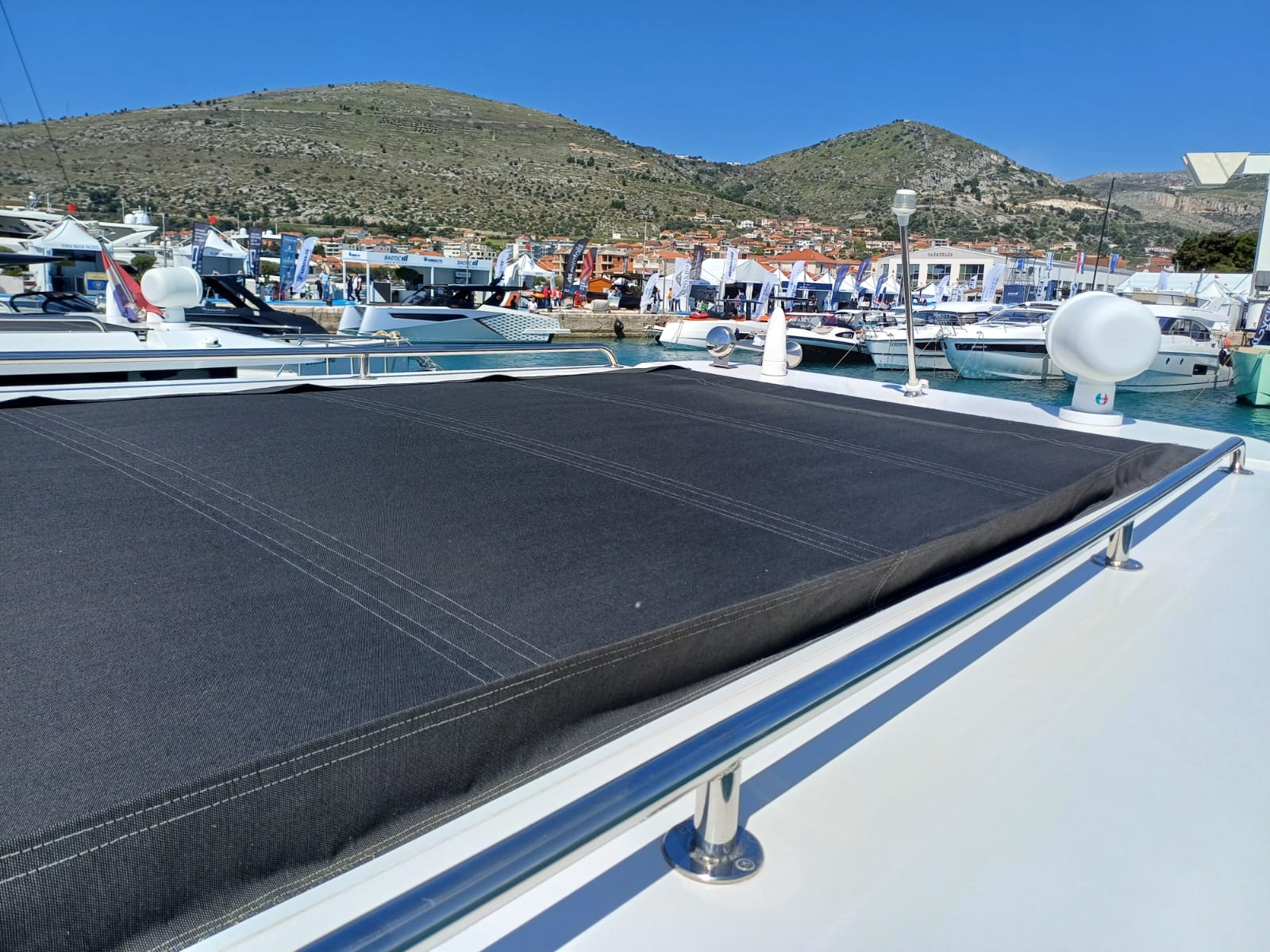 Photo #11 - Nikhen Aquasun 34 Sedan LP (ŠOLTA) en Trogir - 21057