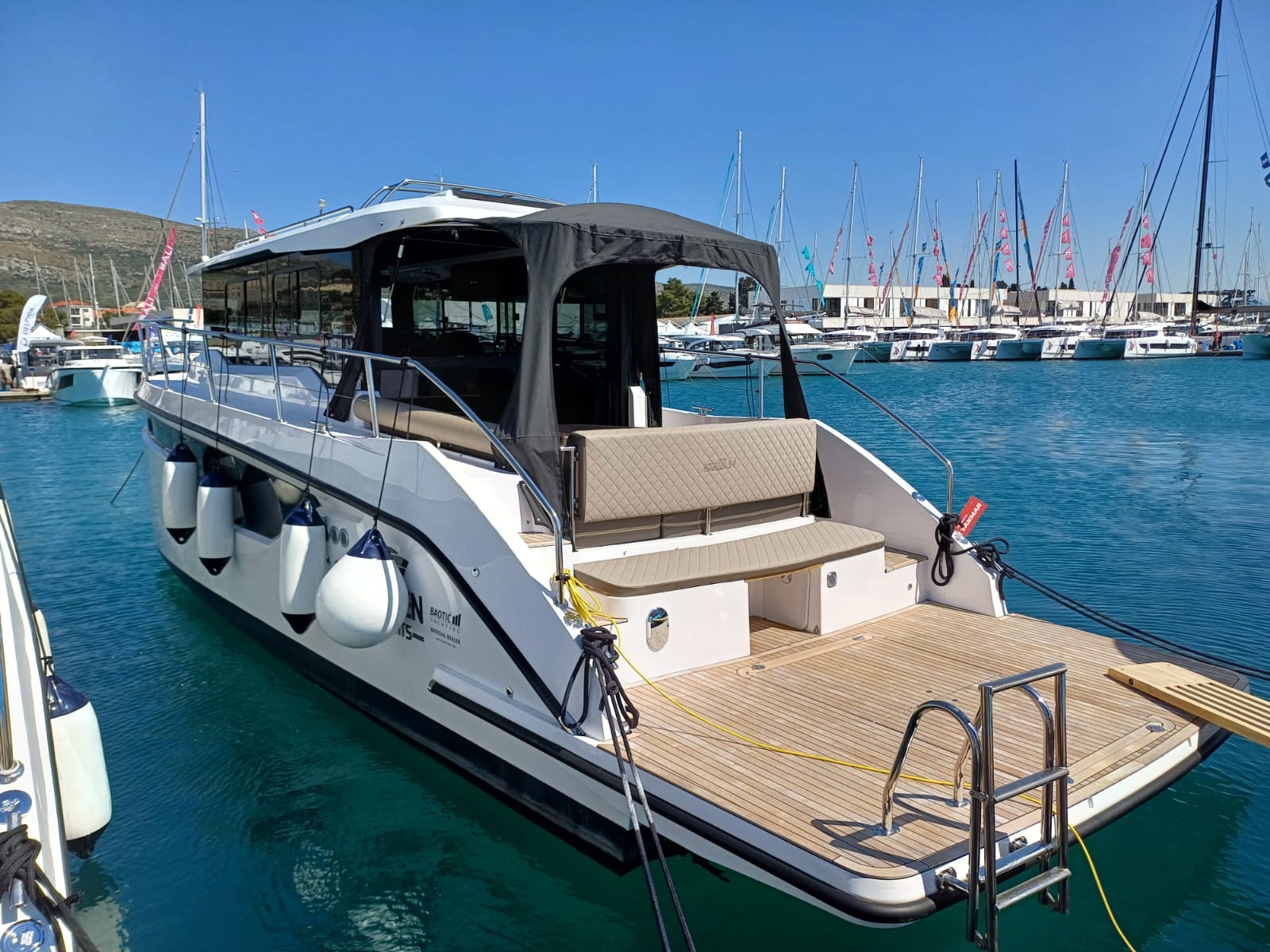 Photo #1 - Nikhen Aquasun 34 Sedan LP (ŠOLTA) en Trogir - 21057