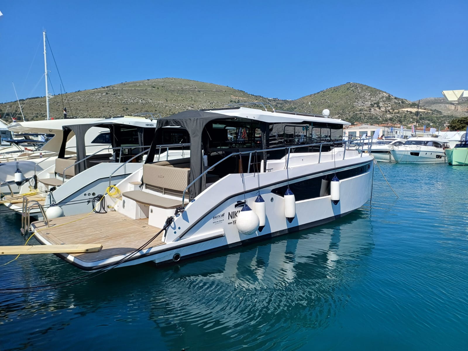 Photo #9 - Nikhen Aquasun 34 Sedan LP (ŠOLTA) en Trogir - 21057