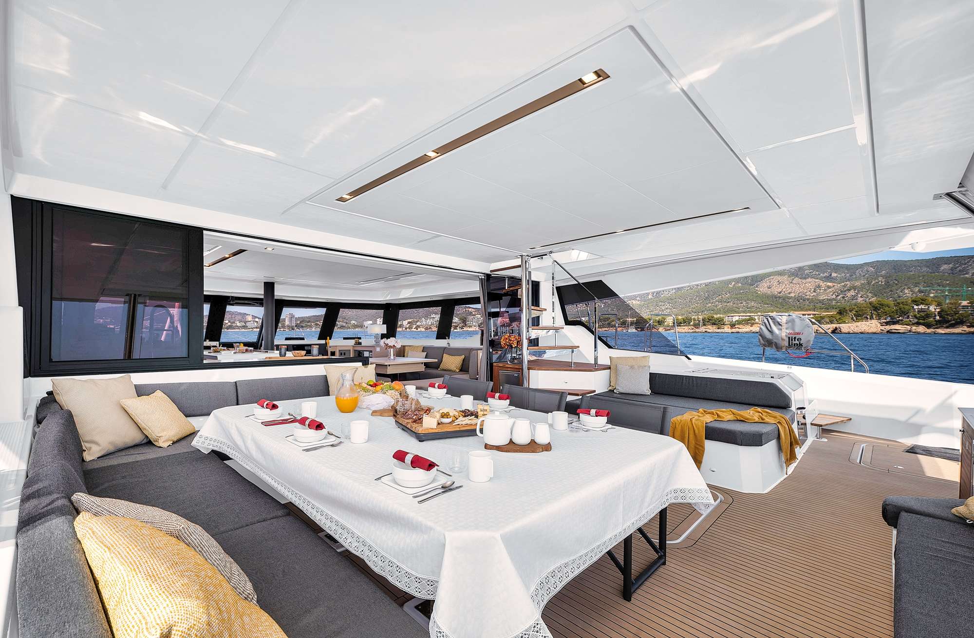 Photo #11 - Alegria 67 (NEOW) in Cannes - 61653