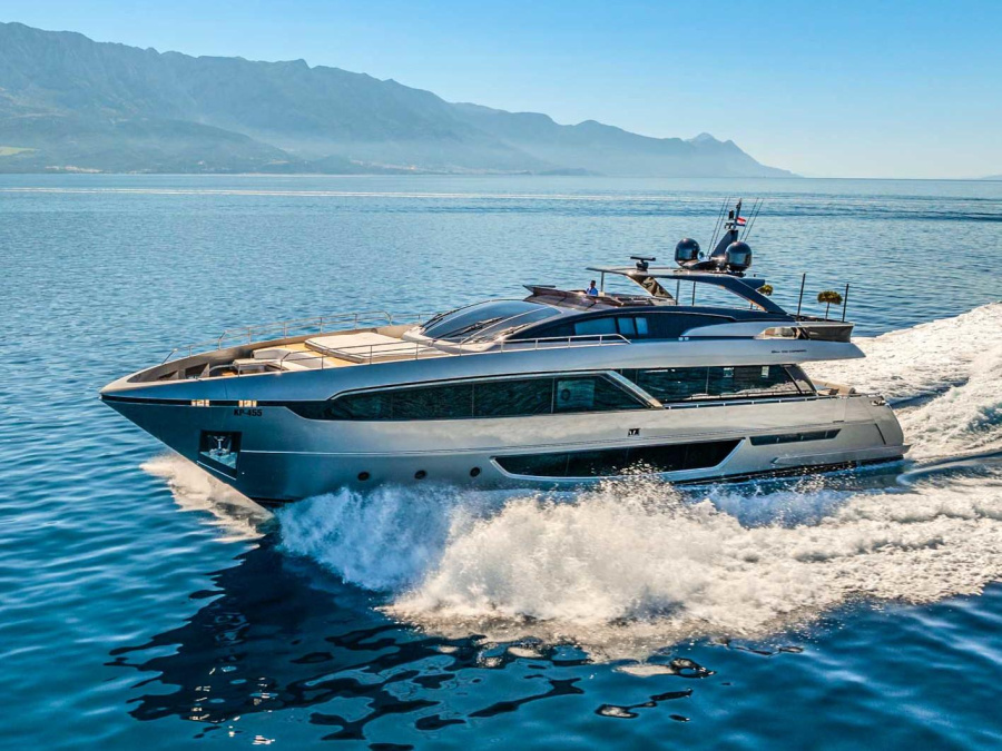 Photo #1 - Riva Corsaro 100 (No Stress 888) en Marina Baška Voda - 61683