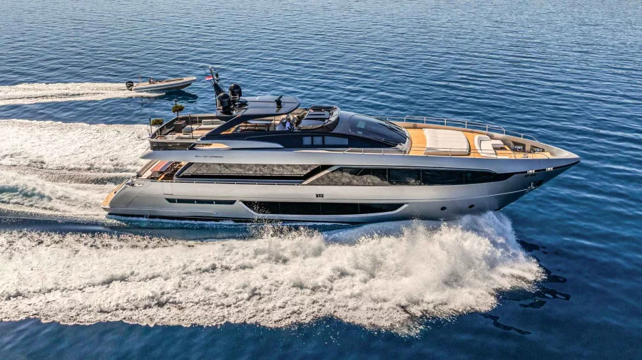 Riva Corsaro 100 (No Stress 888)  - 4