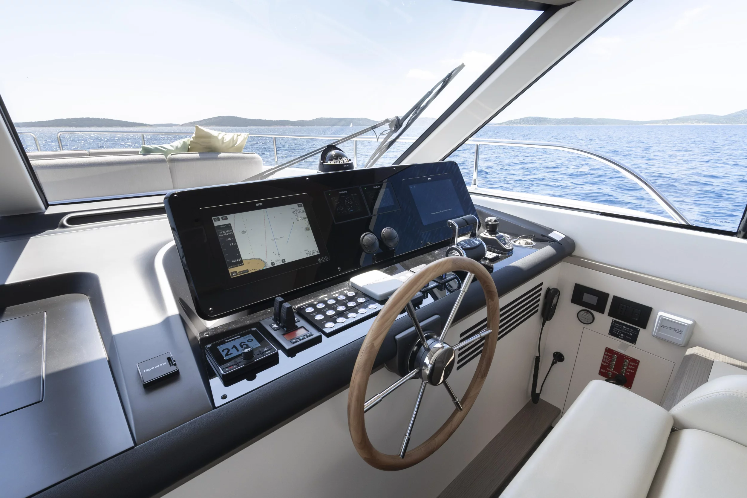 Azimut Magellano 60 (Olivia)  - 1