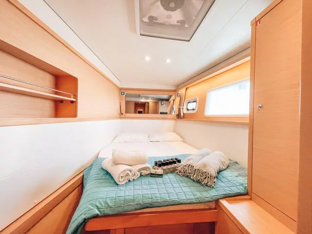 Lagoon 450 (Satyam Melody)  - 19