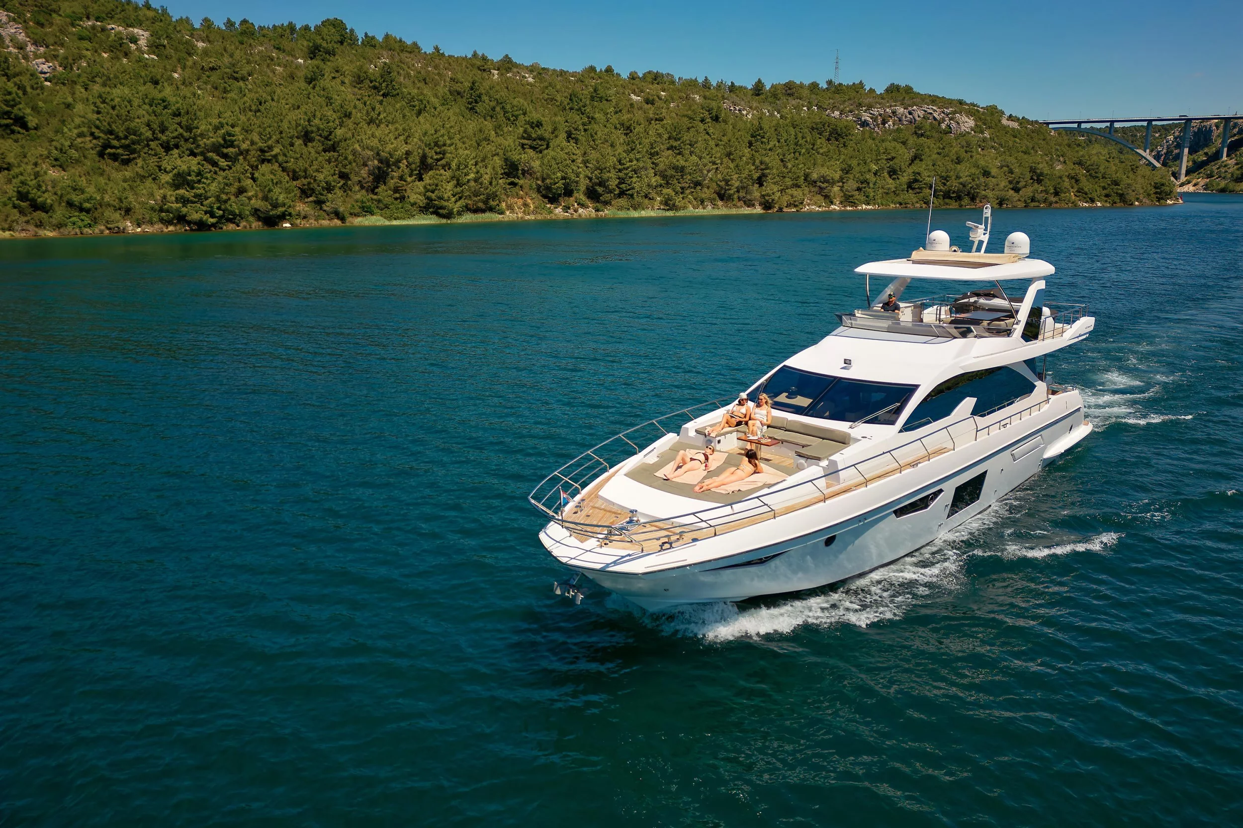 Azimut 72 (Alyss)  - 87