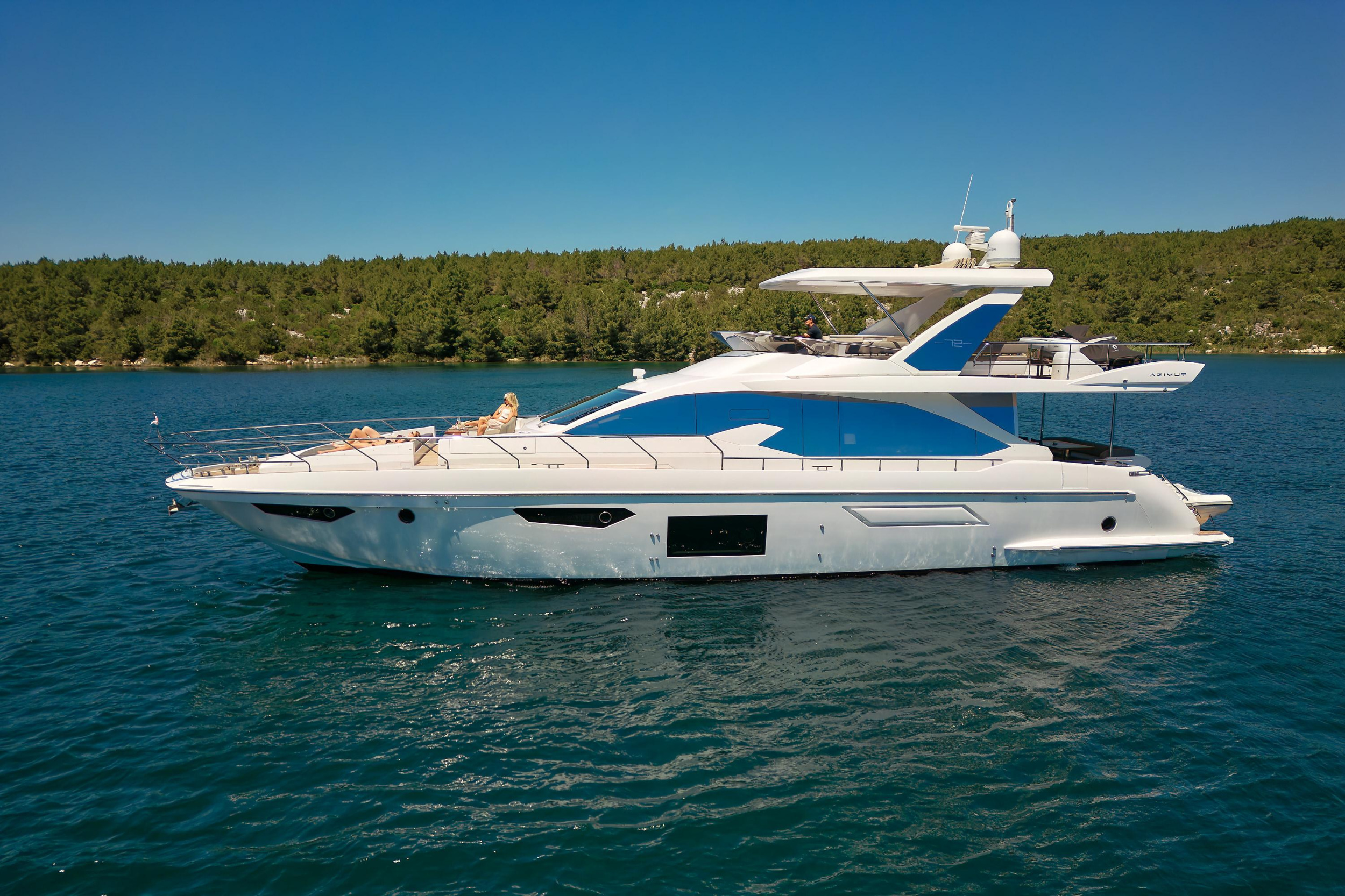 Photo #90 - Azimut 72 (Alyss) in Skradin - 23509