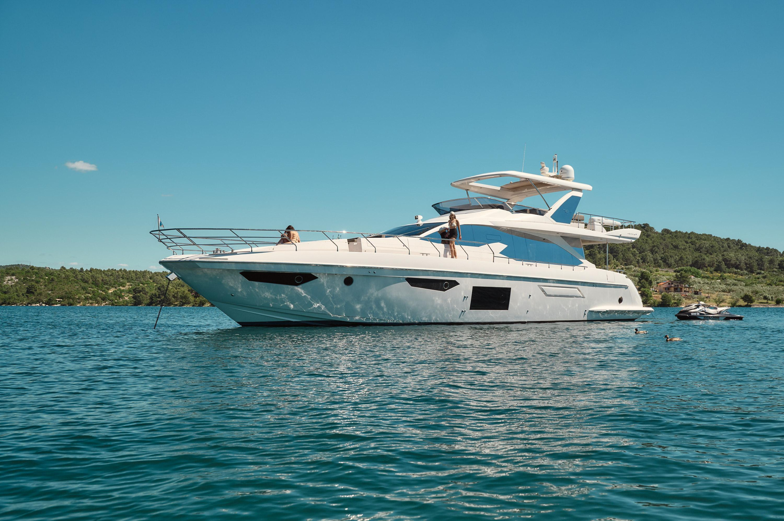 Photo #123 - Azimut 72 (Alyss) in Skradin - 23509