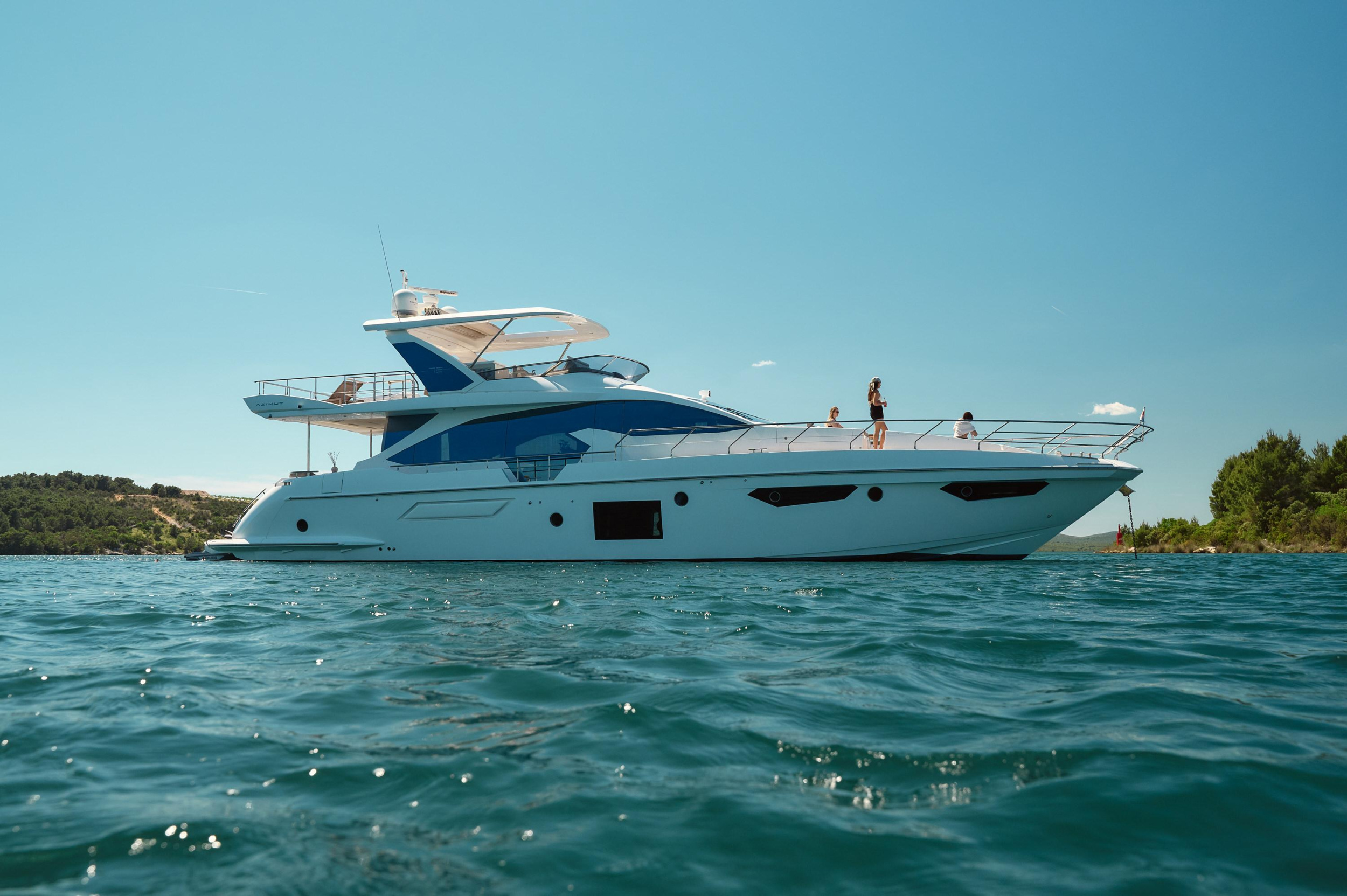 Photo #76 - Azimut 72 (Alyss) in Skradin - 23509