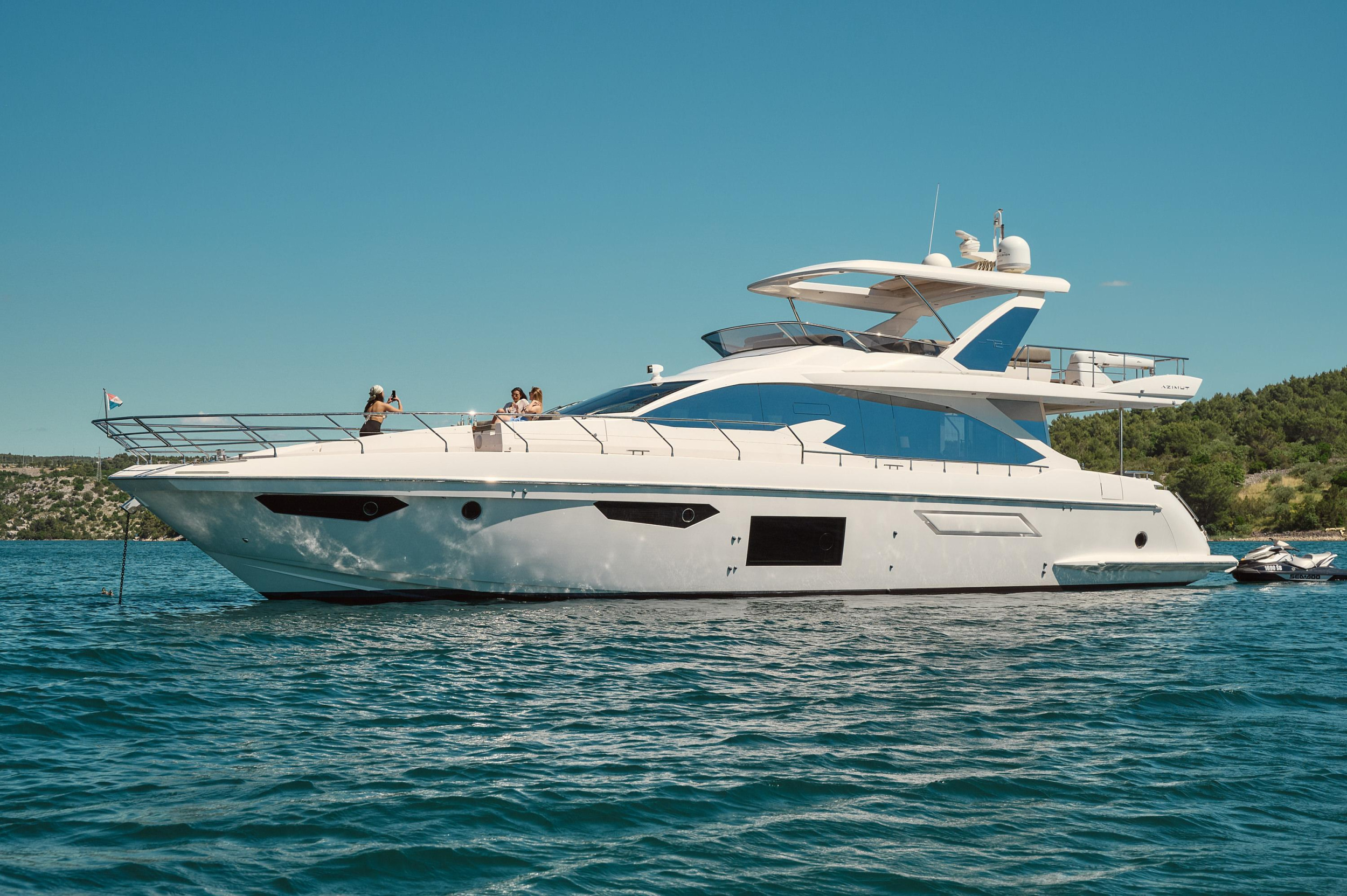 Photo #108 - Azimut 72 (Alyss) in Skradin - 23509