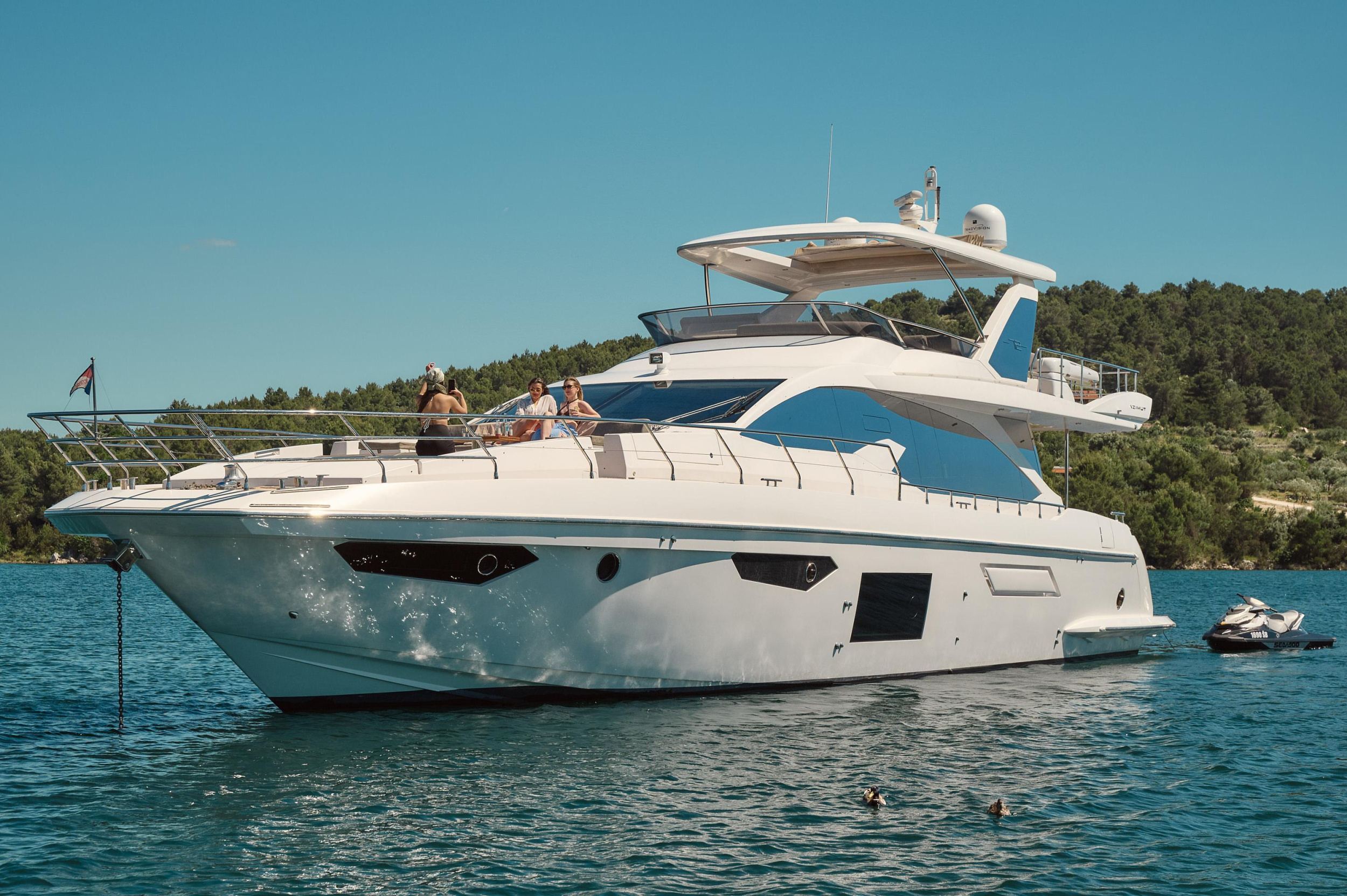 Photo #132 - Azimut 72 (Alyss) in Skradin - 23509