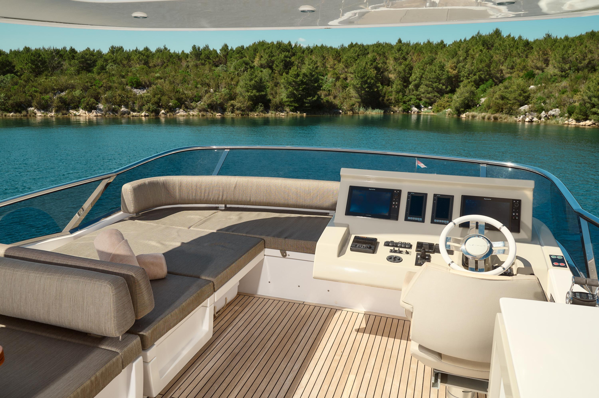 Photo #83 - Azimut 72 (Alyss) in Skradin - 23509