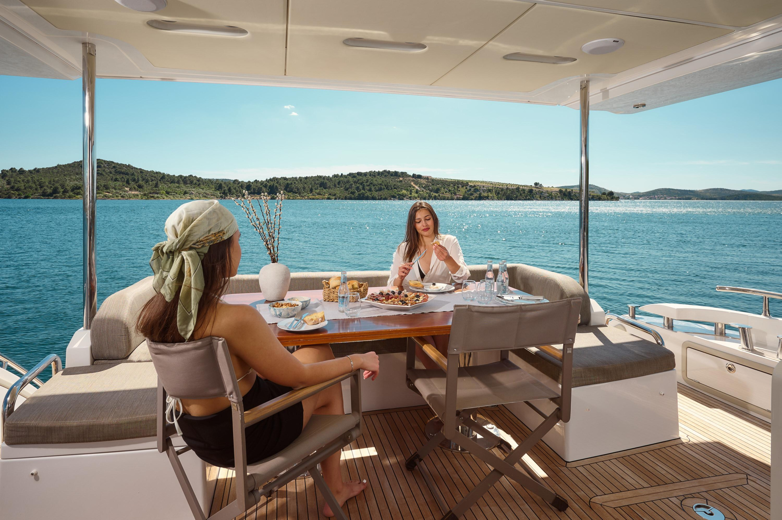 Photo #71 - Azimut 72 (Alyss) in Skradin - 23509