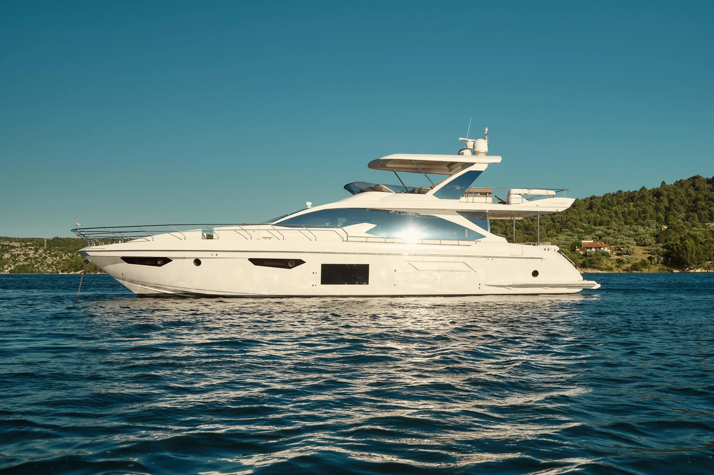 Azimut 72 (Alyss)  - 83