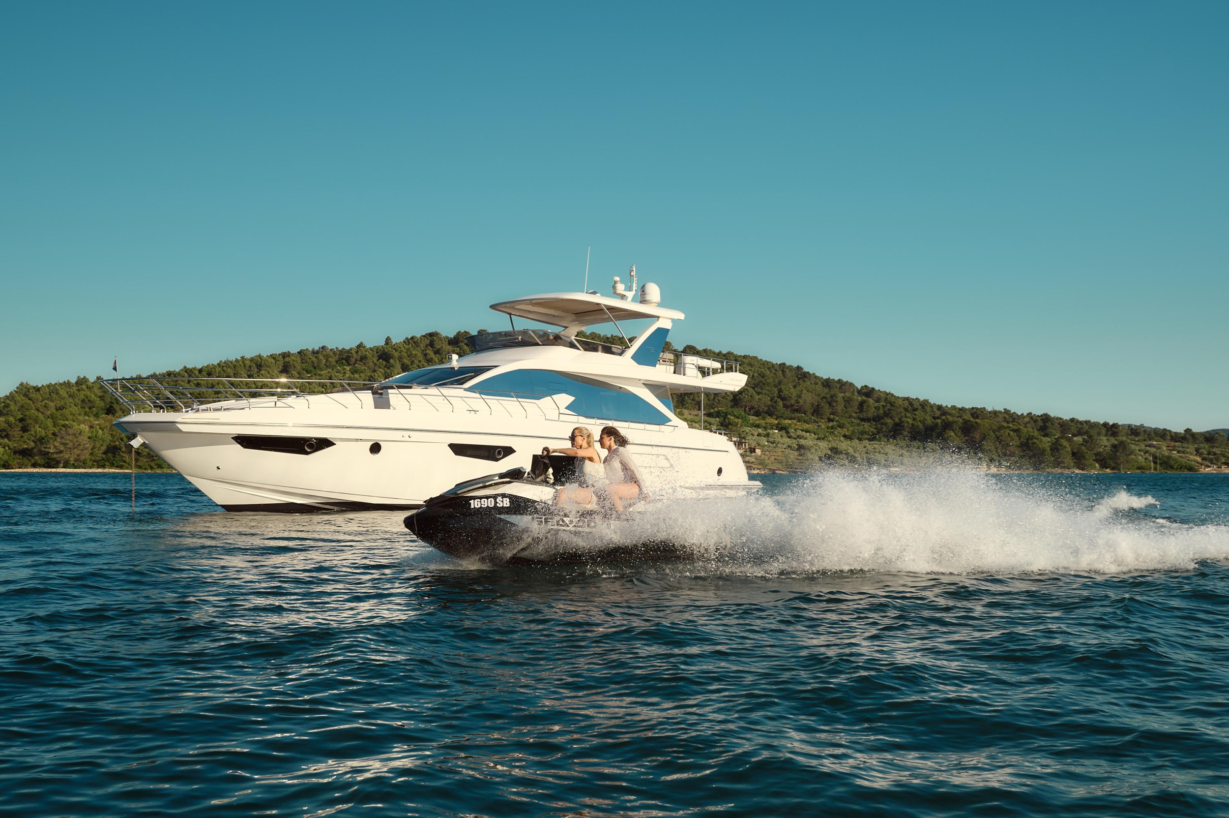 Photo #155 - Azimut 72 (Alyss) in Skradin - 23509