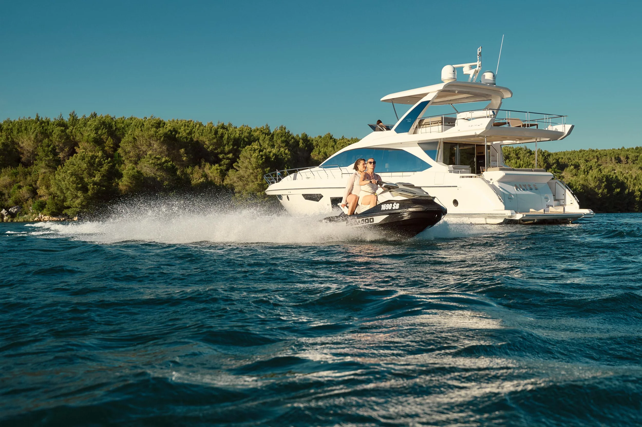 Azimut 72 (Alyss)  - 84