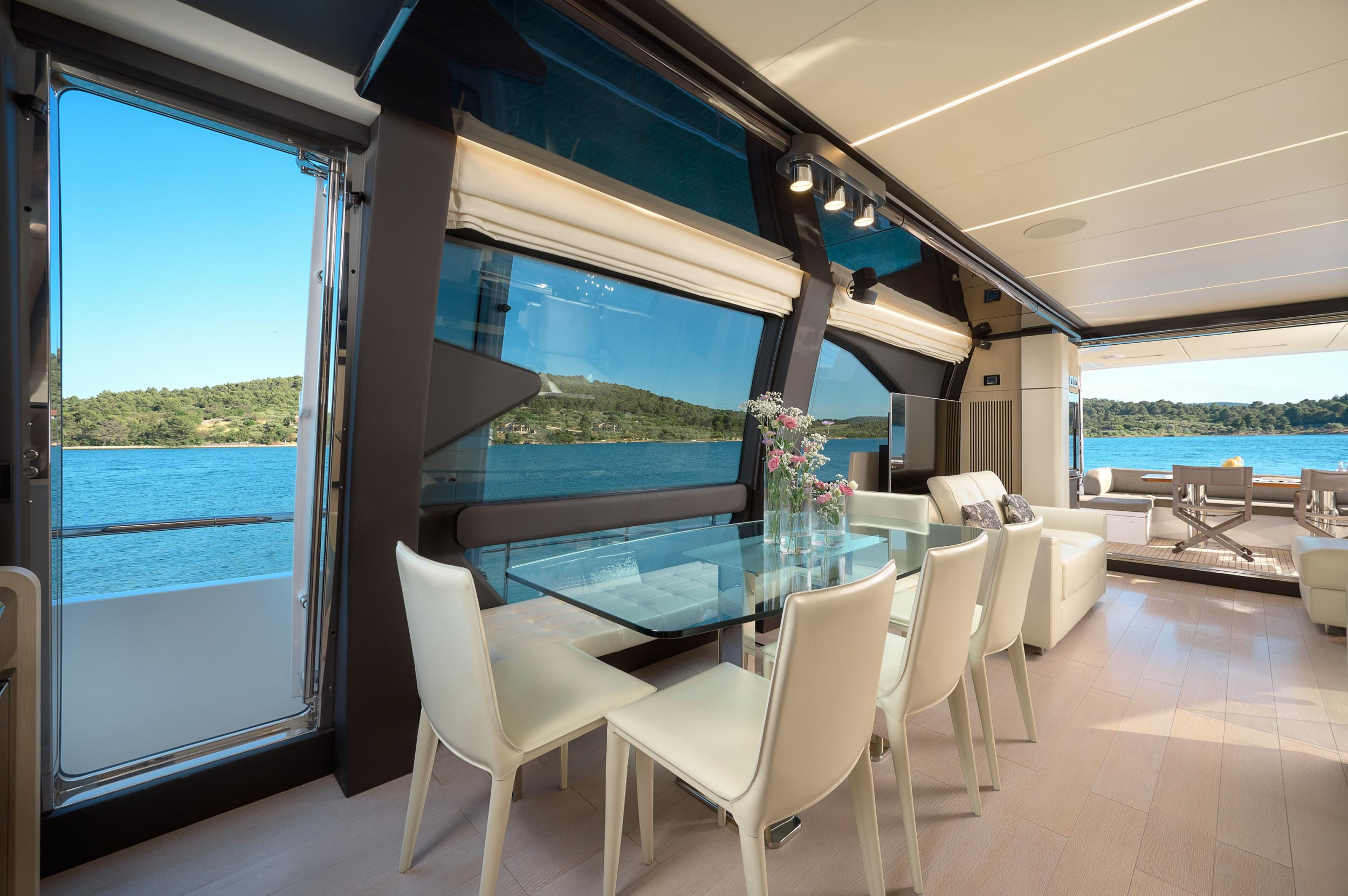 Photo #17 - Azimut 72 (Alyss) in Skradin - 23509