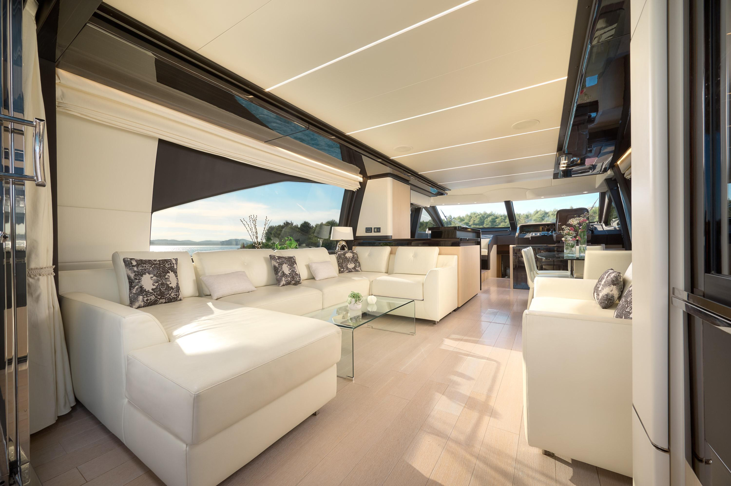 Photo #38 - Azimut 72 (Alyss) in Skradin - 23509