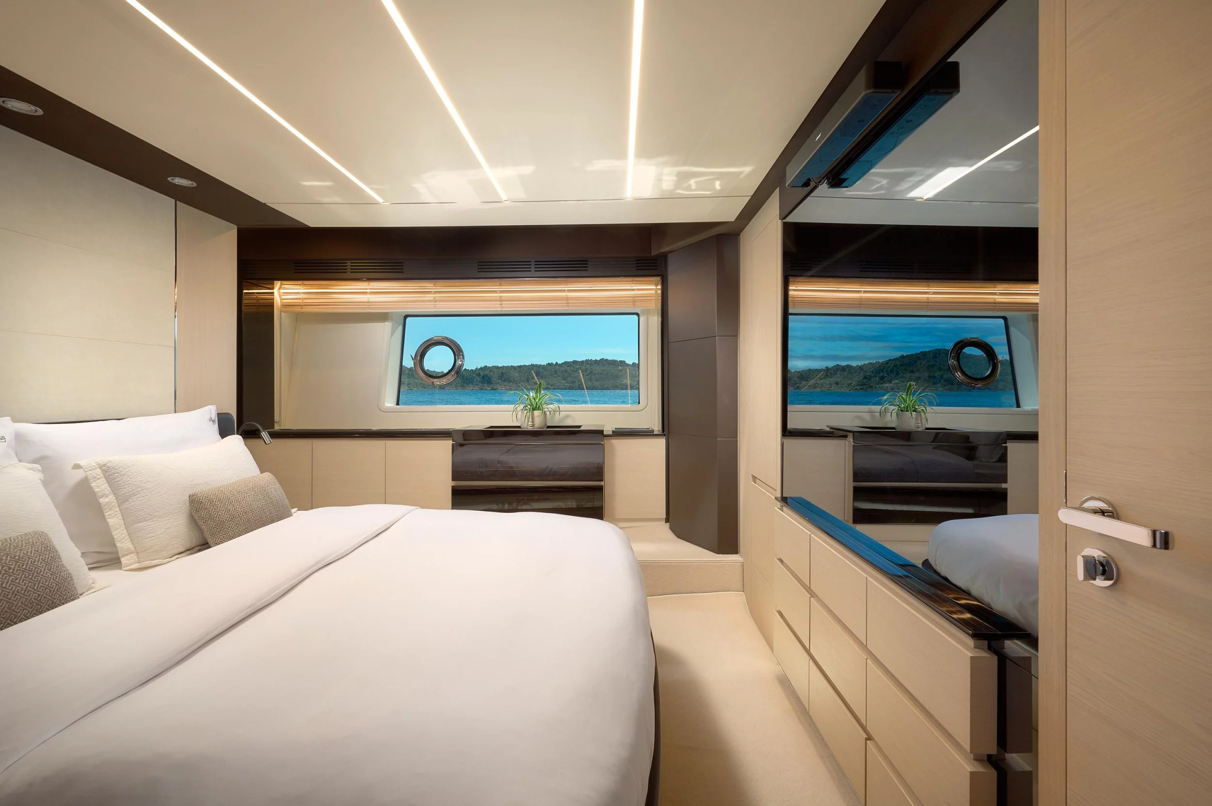 Azimut 72 (Alyss)  - 15