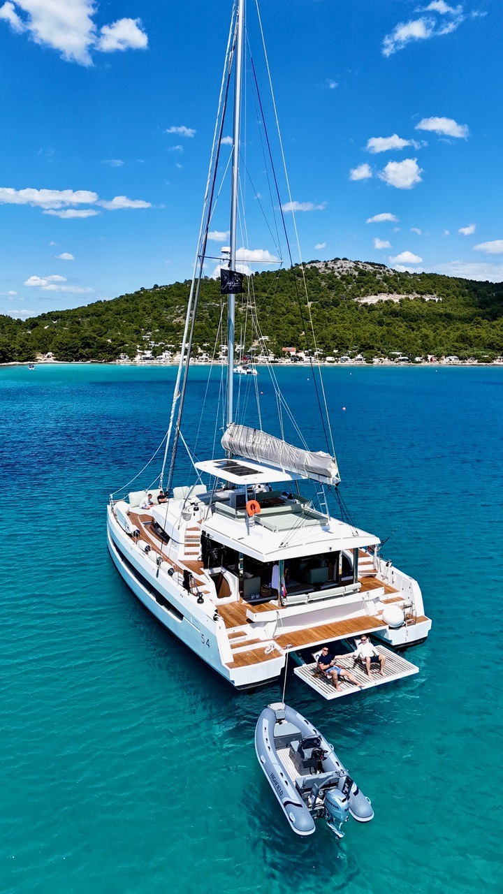 Photo #23 - Bali 5.4 (Mastermind II) in Le Marin - 61782