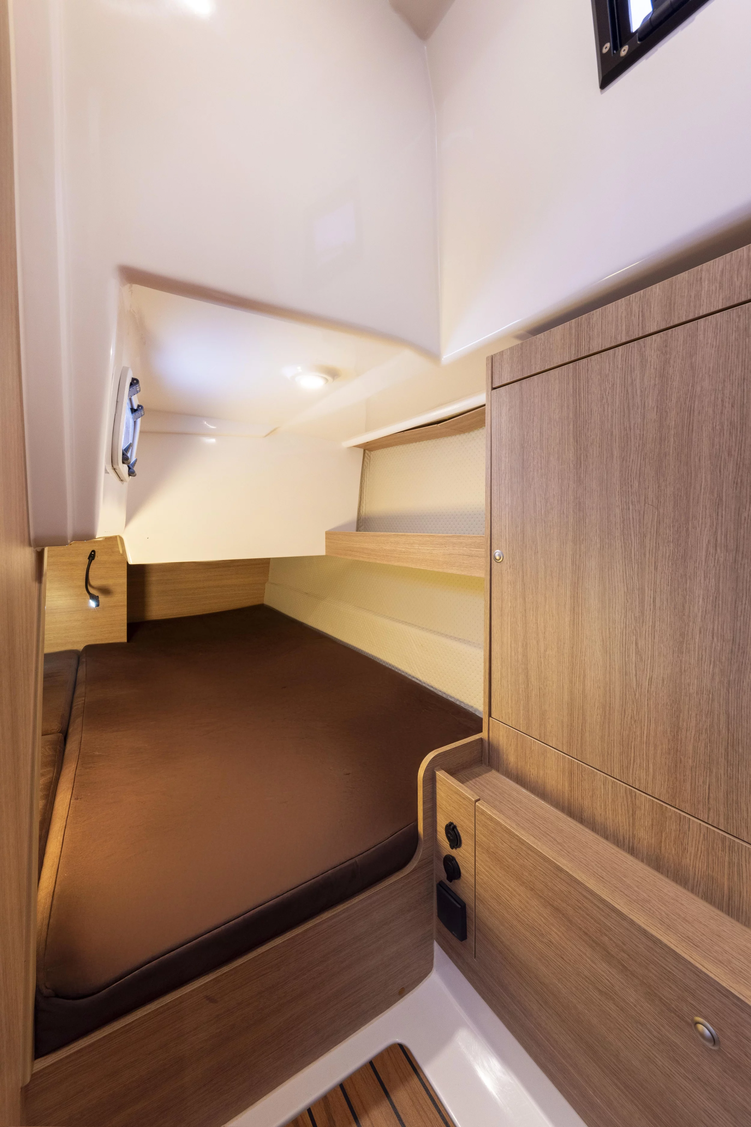 Nexus Revo 870 Prestige (Zanussi)  - 20