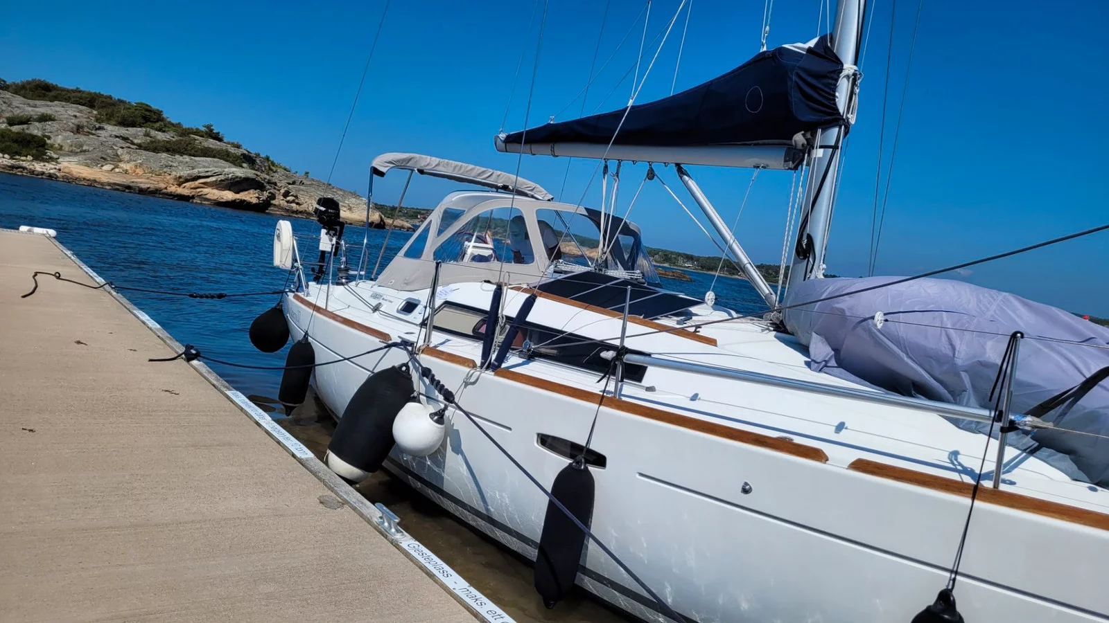 Beneteau Oceanis 37 (Serenade)  - 27