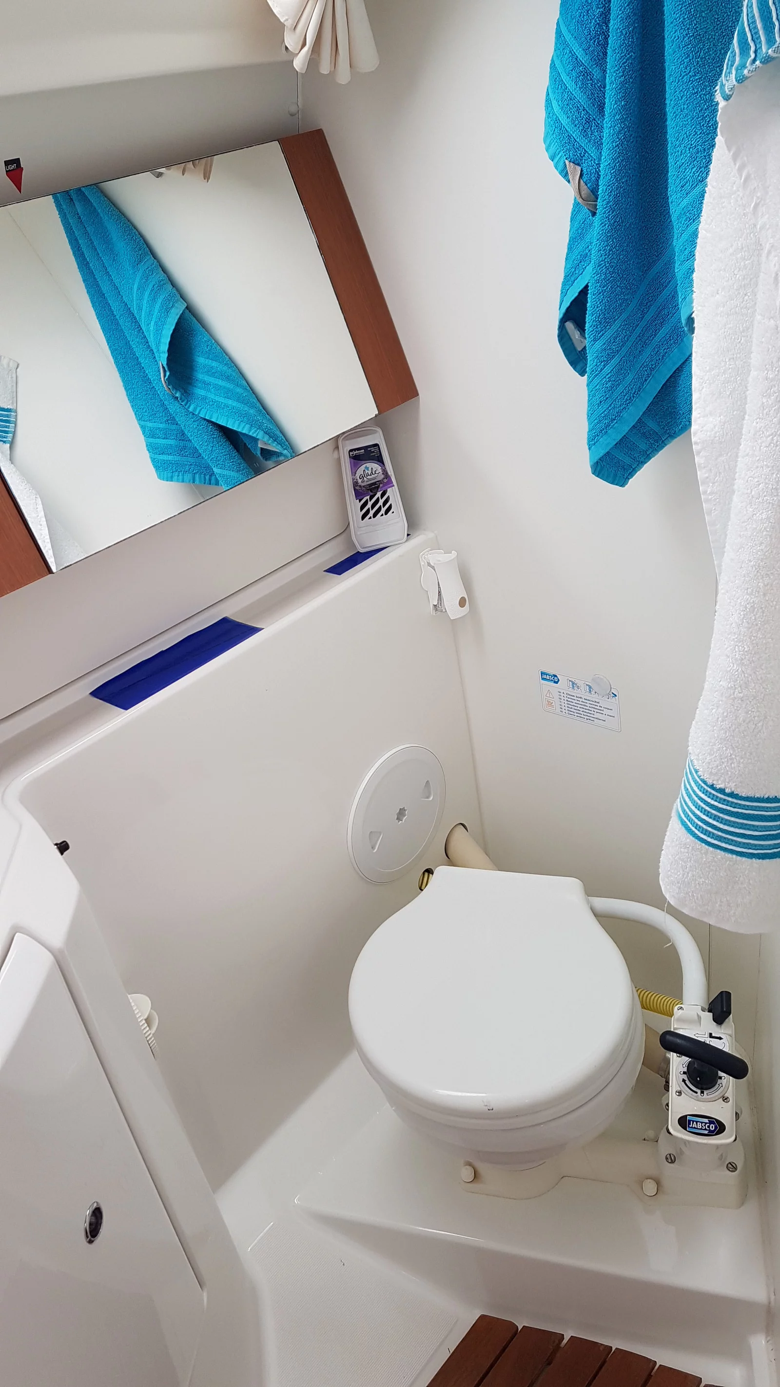 Beneteau Oceanis 37 (Serenade)  - 13