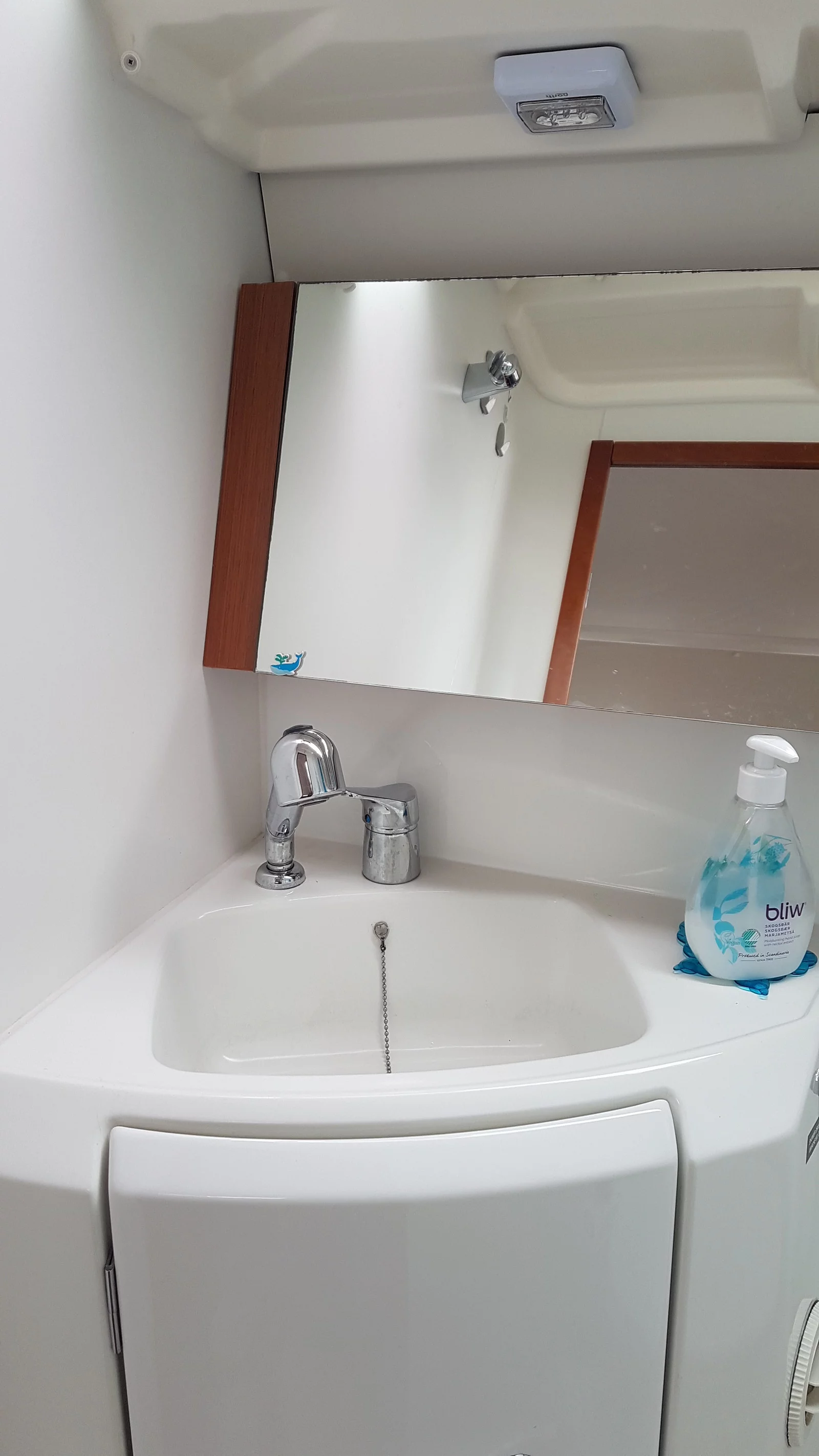 Beneteau Oceanis 37 (Serenade)  - 26